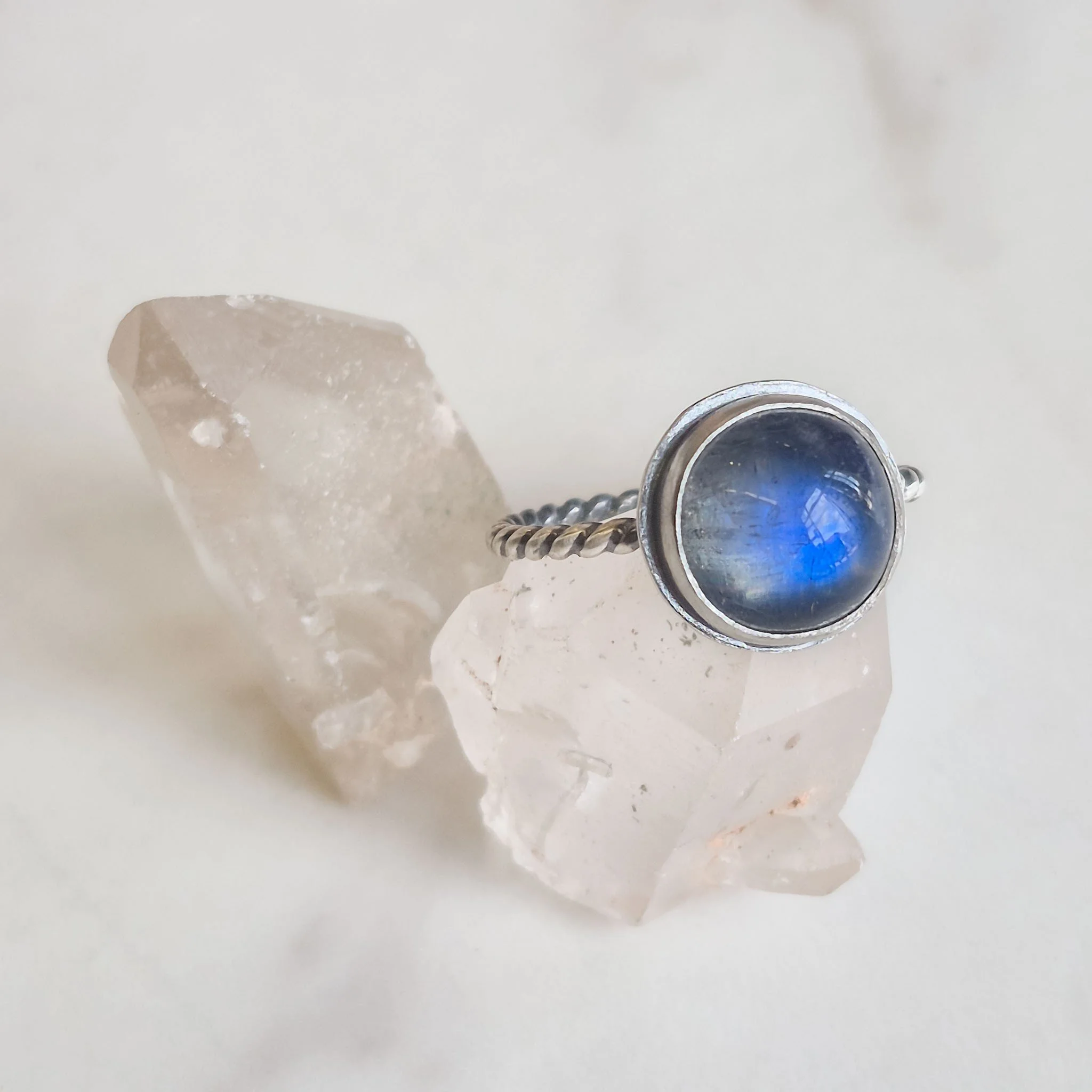 labradorite-round-ring-2026-1.jpg