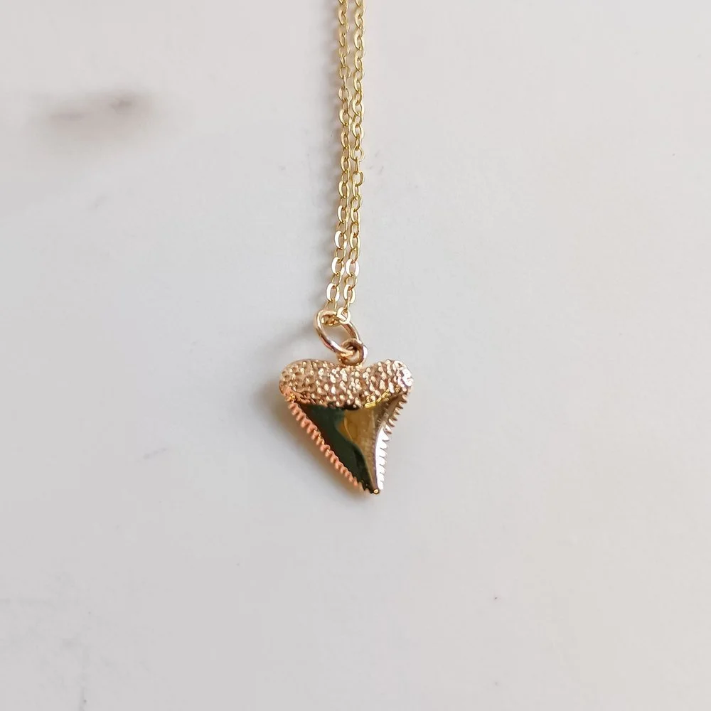 shark-tooth-charm-necklace-bronze-1.jpg