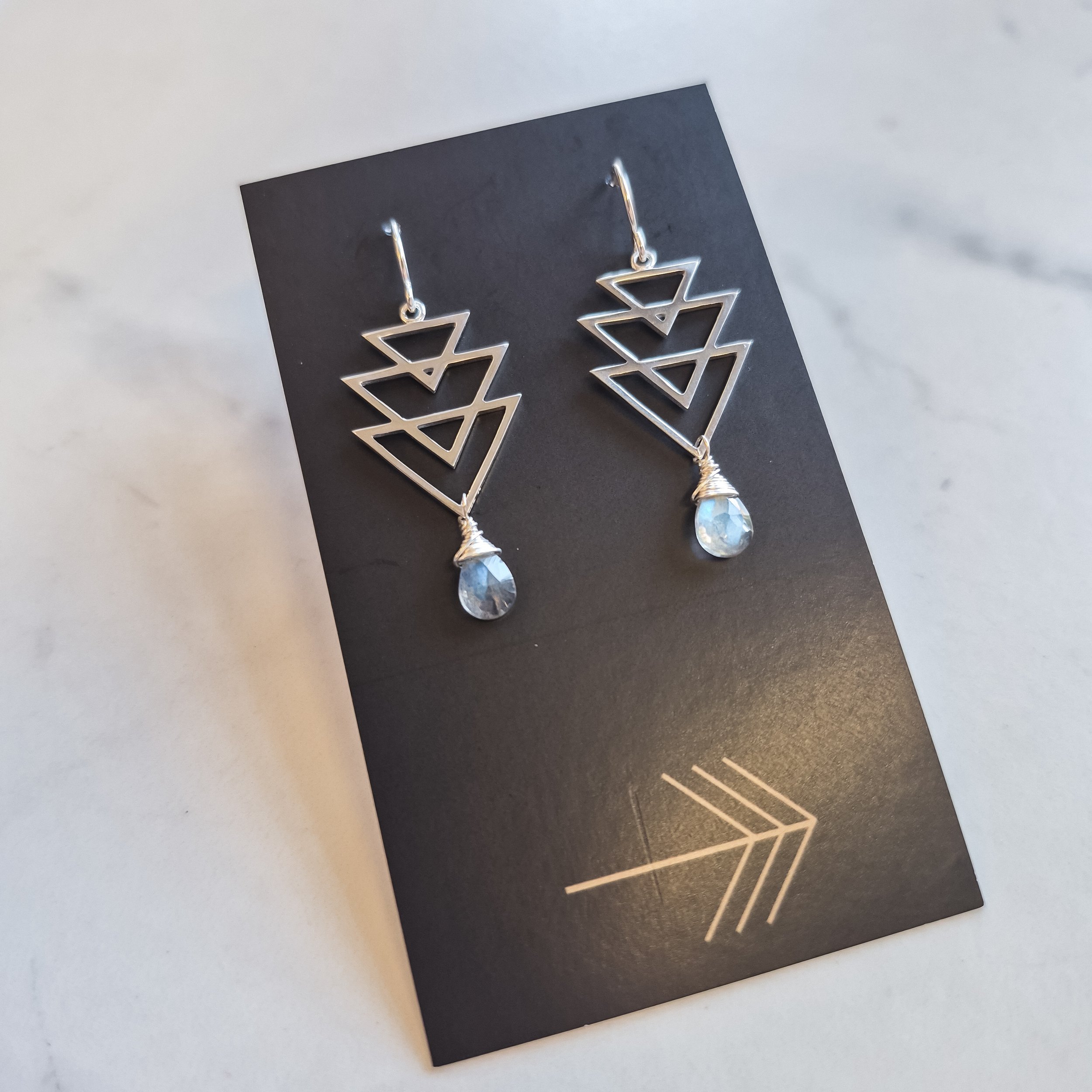 labradorite-triple-triangle-earrings-silver-1.jpg