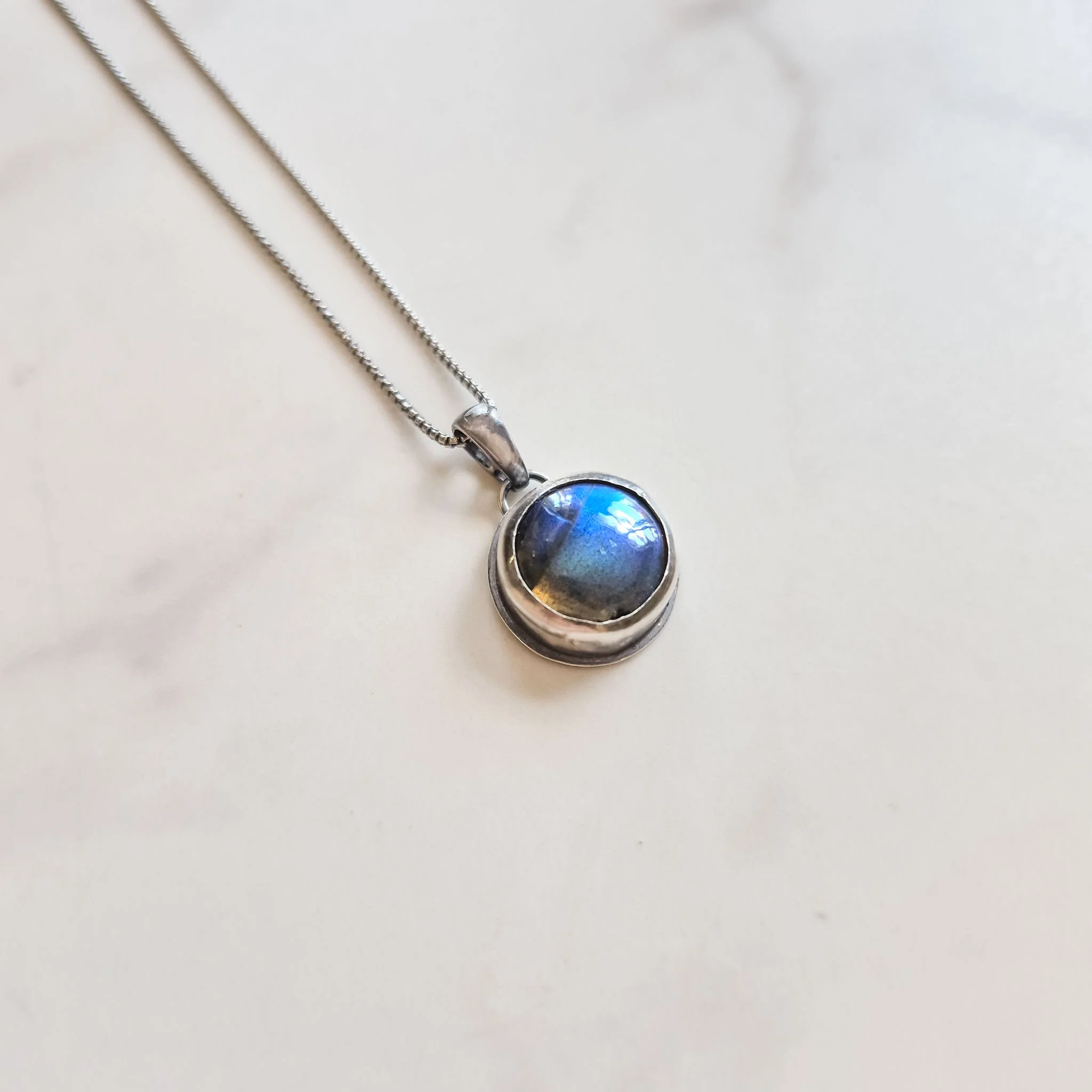 Round Labradorite Pendant Necklace