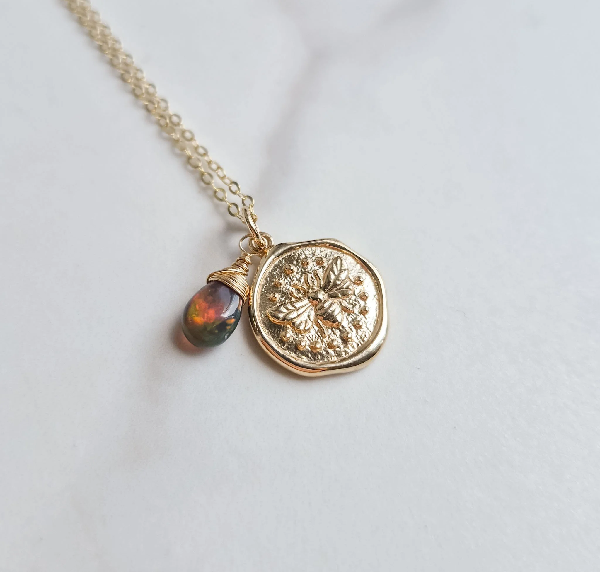 Bee Wax Seal Pendant Necklace (Bronze)
