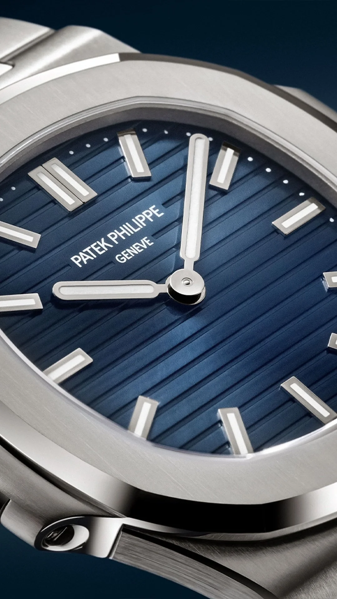 01-patek-nautilus-5610-50th-hero.jpg