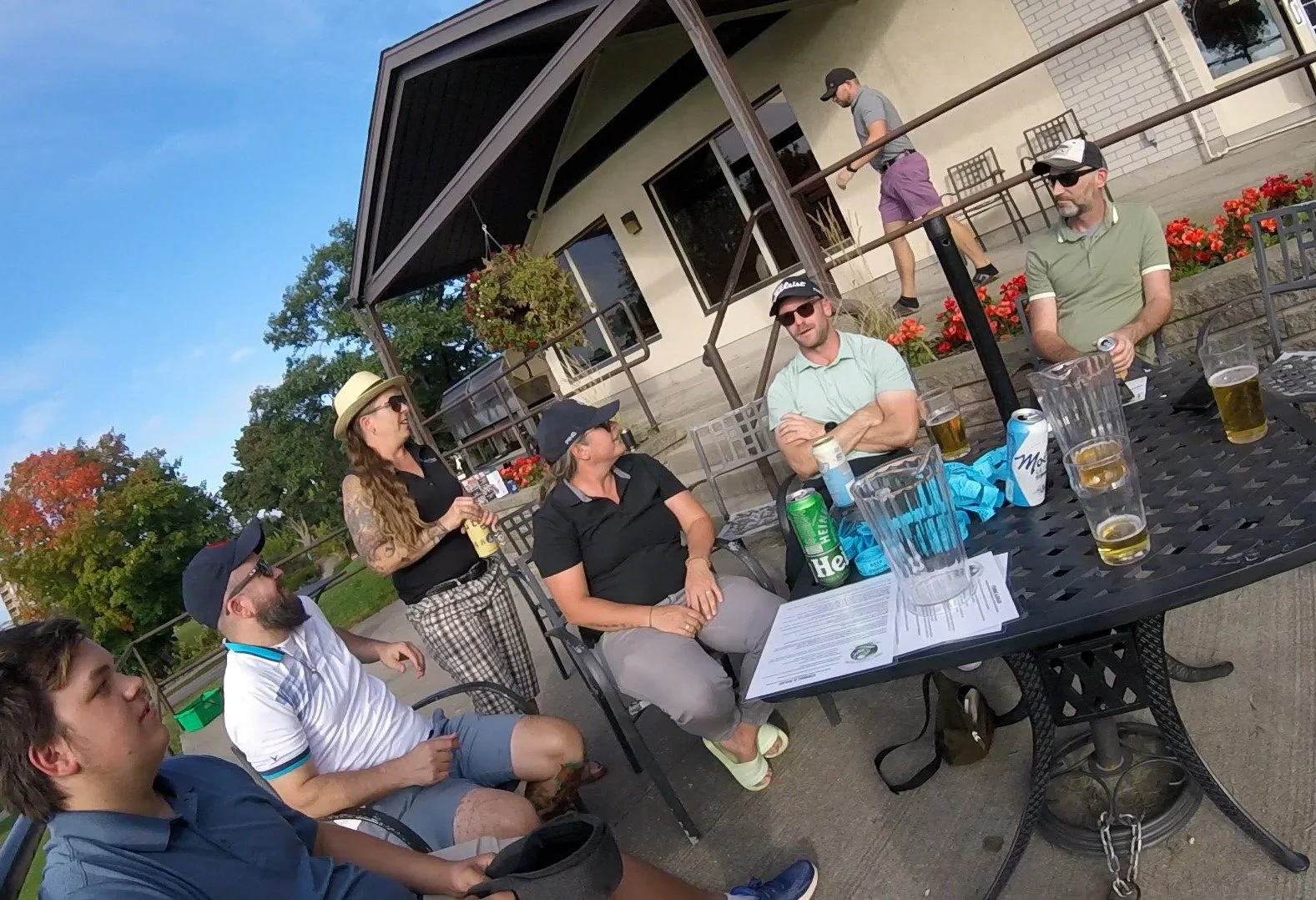 020_19thHole.jpg