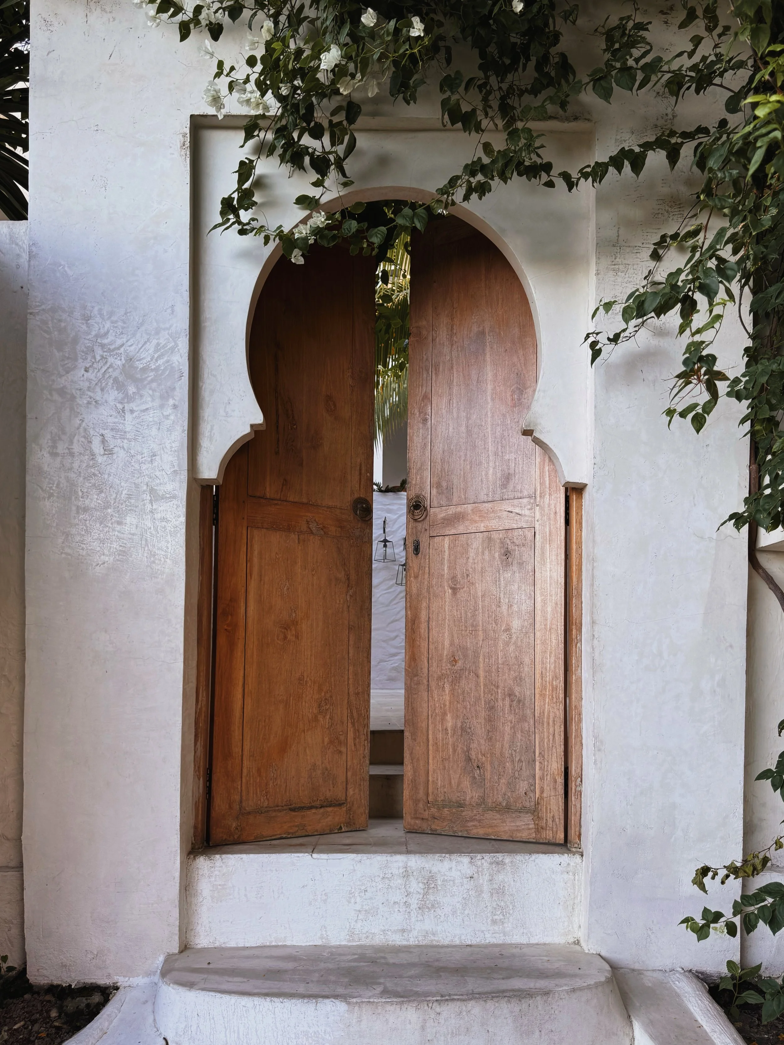 Grounded healing experience Taghazout Bay for solo travellers