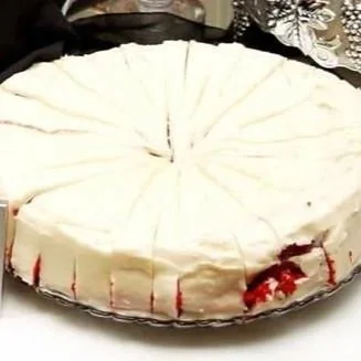 RED VELVET CHEESECAKE Chocolate cheesecake in a chocolate crust, with a cream cheese frosting to top it all off. The decadence of the southern classic red velvet cake, in a cheesecake!