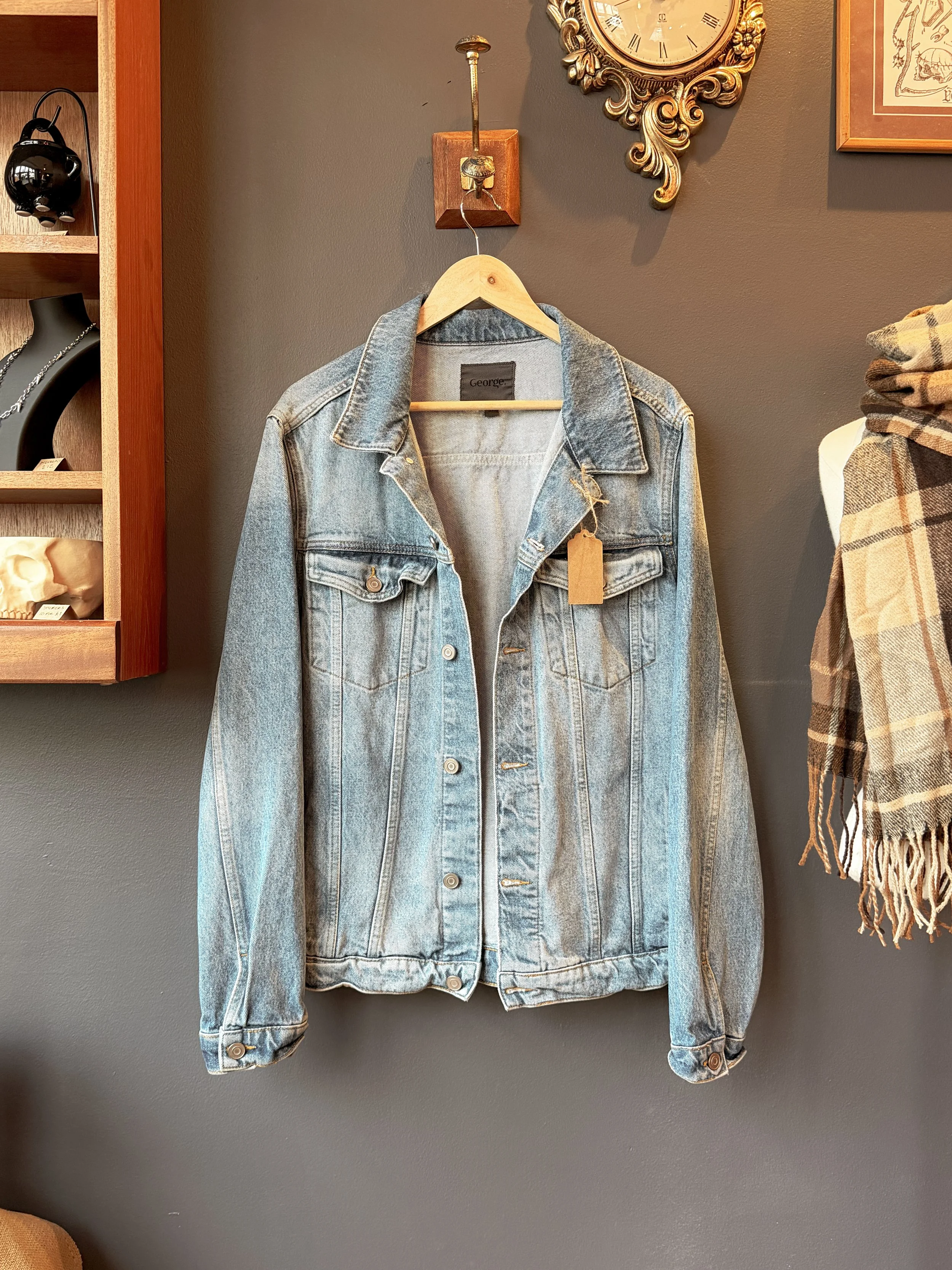 DENIM JACKET