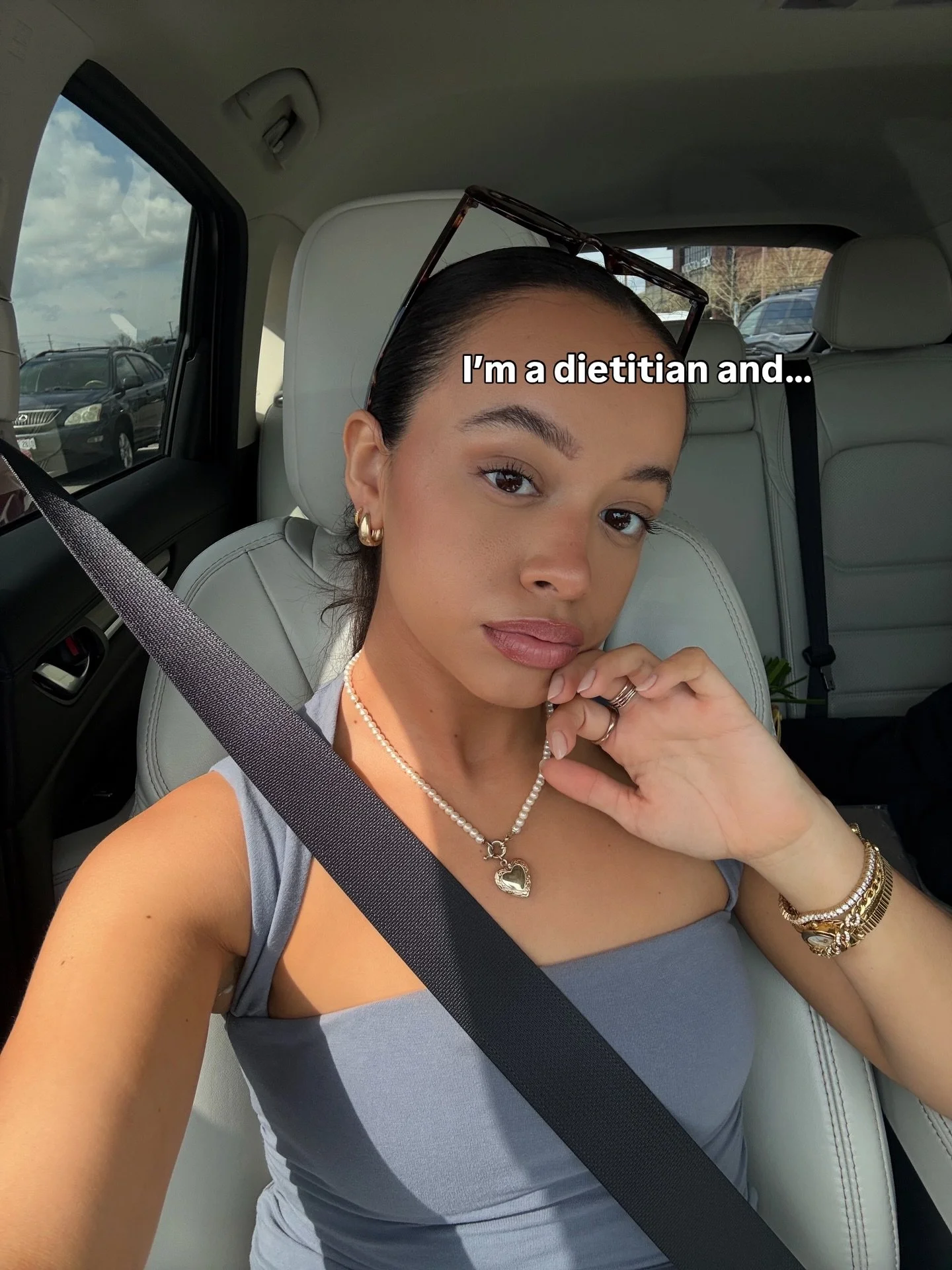 who else used to think 1 bagel = 8 slices of bread??? 🥲

this is your sign that you deserve to enjoy the bagel with full fat cream cheese too. 

That you don&rsquo;t have to eat perfect 100% of the time&hellip;. That doesn&rsquo;t exist, Dietitians 