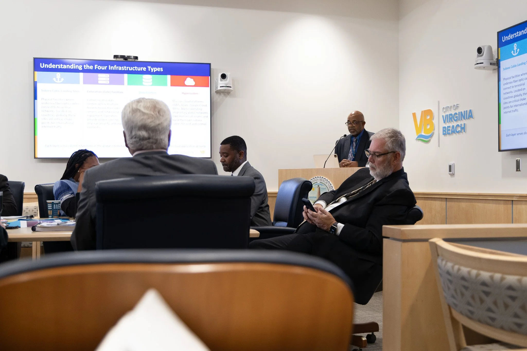 City Council members take in Wallace's briefing
