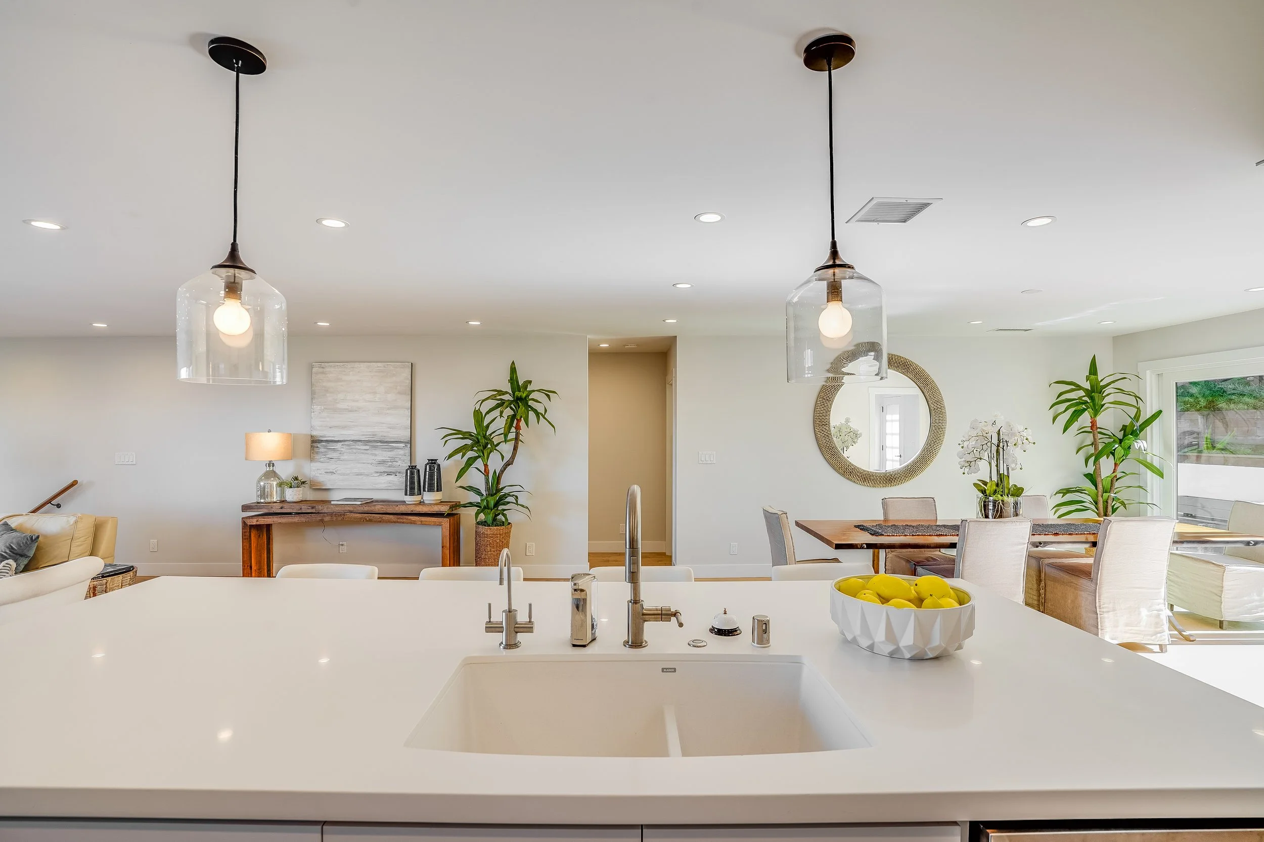 Extra large quartz counter top