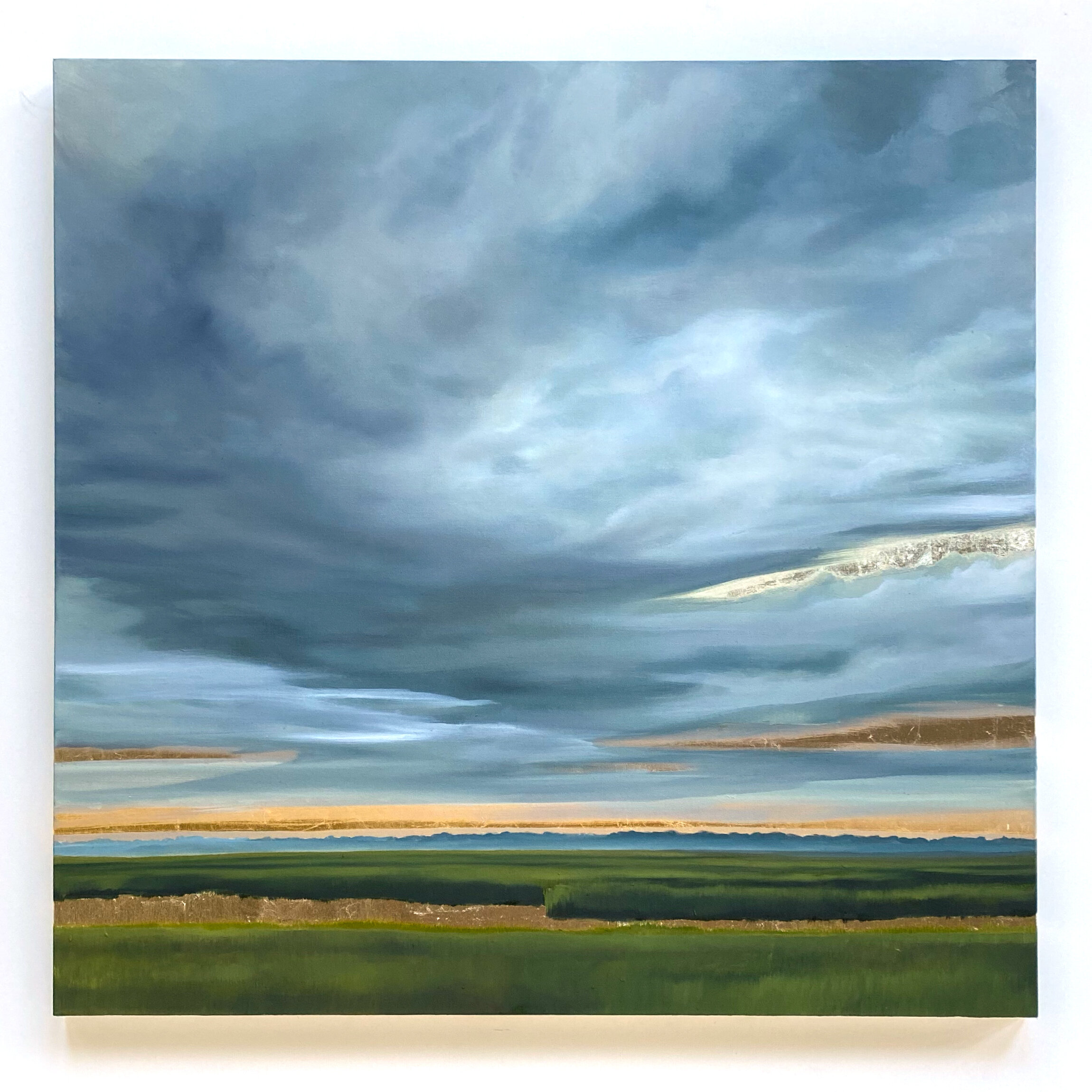 | DELICATE | 40 x 40