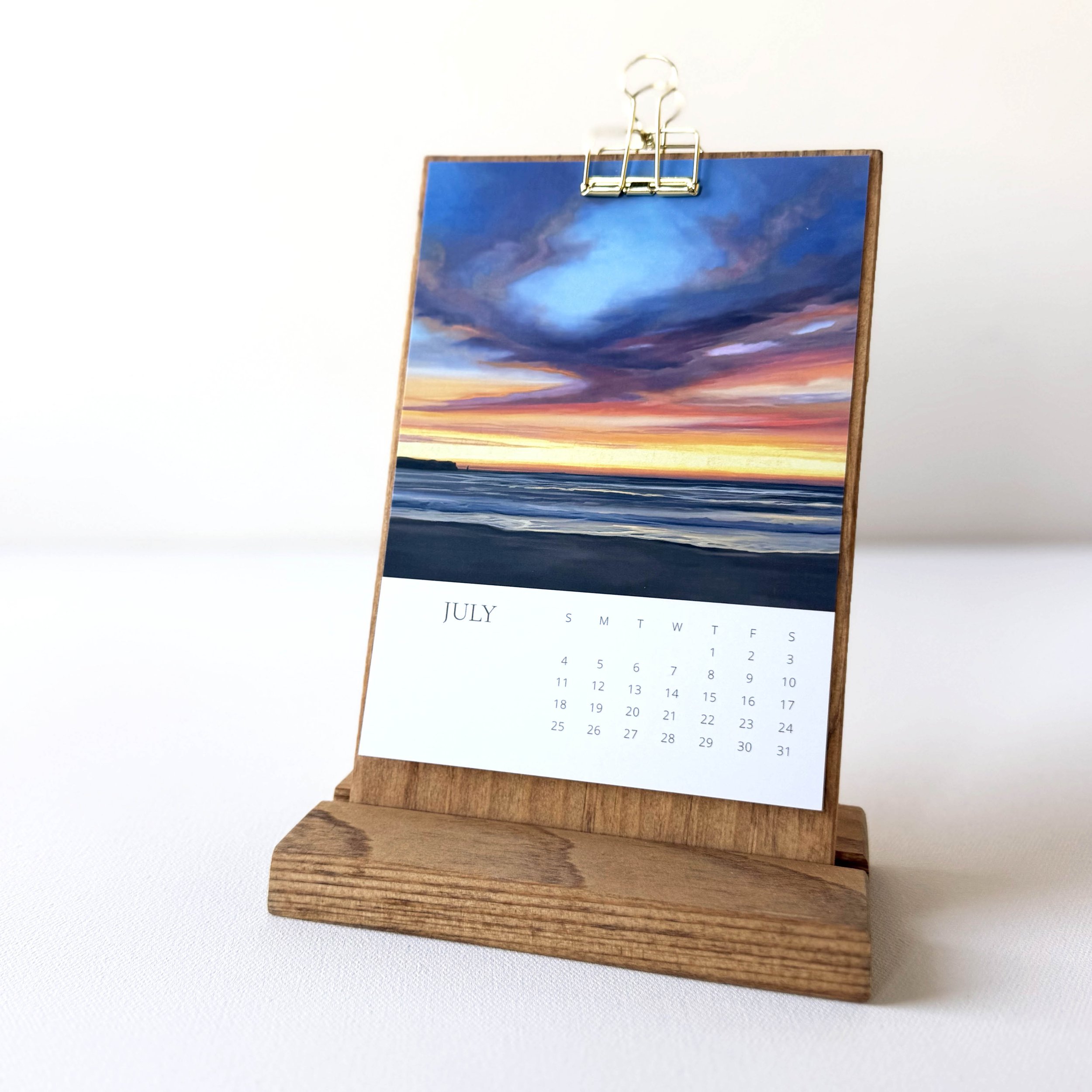 2027 Calendar Stand.jpg