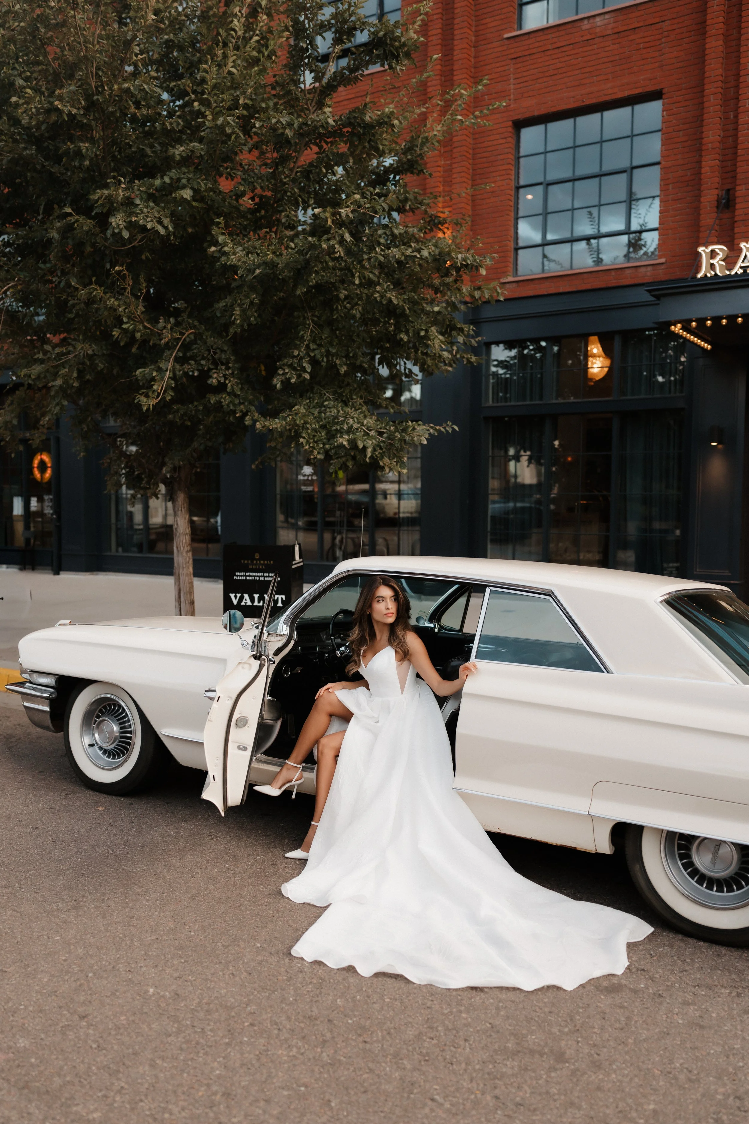 best-colorado-wedding-photographer-denver-capitol-elopement-downtown-denver-hotel-couple-session-kaytlyn-perez-photography-252.jpg