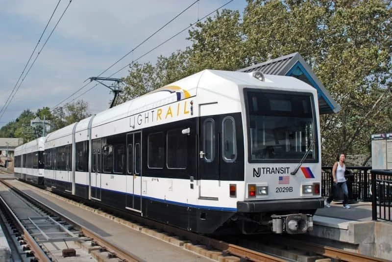 Light Rail Pic (1).jpg