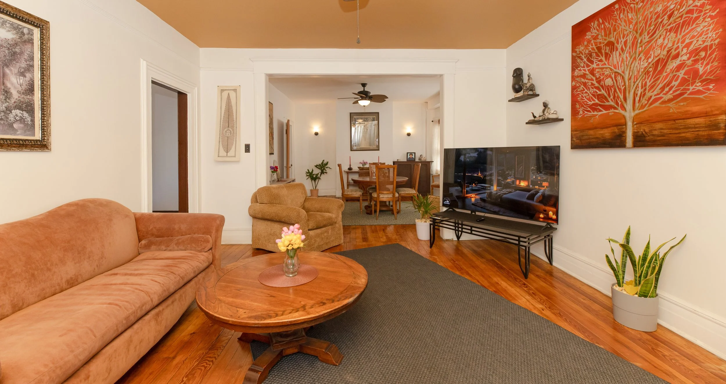 Cropped Living Room in Jewel.JPG