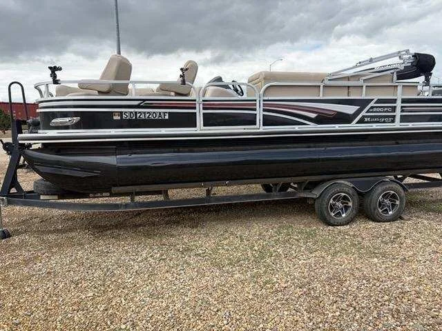 2021 Ranger 220 FC Pontoon