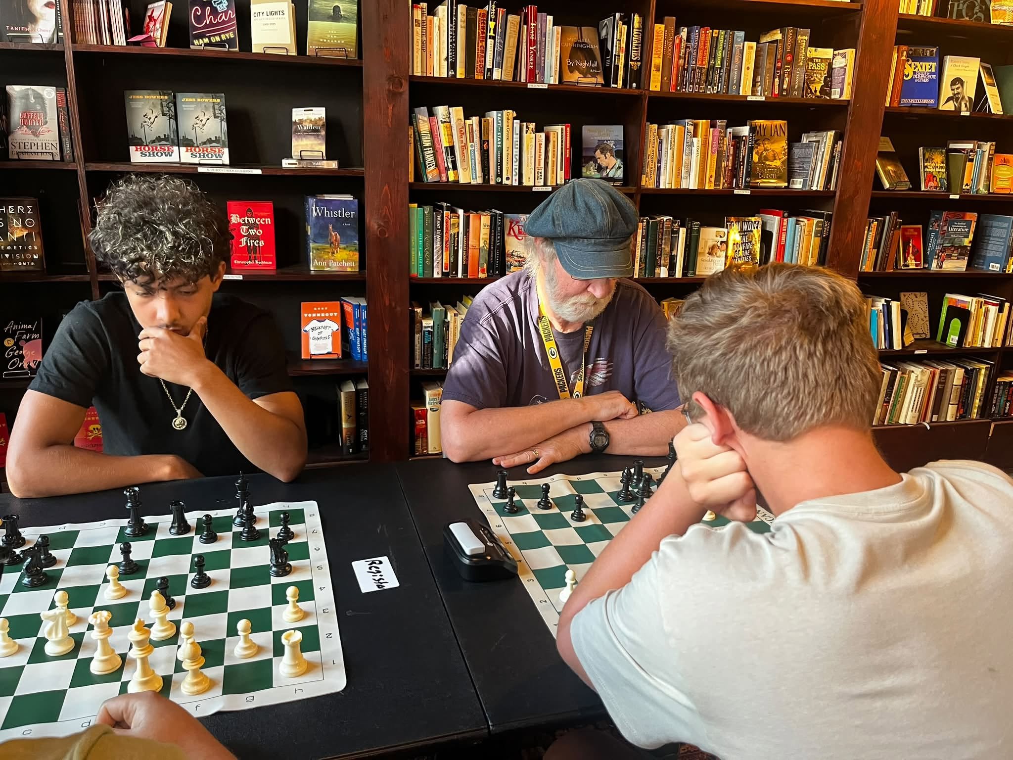 Maze Books Chess Club 