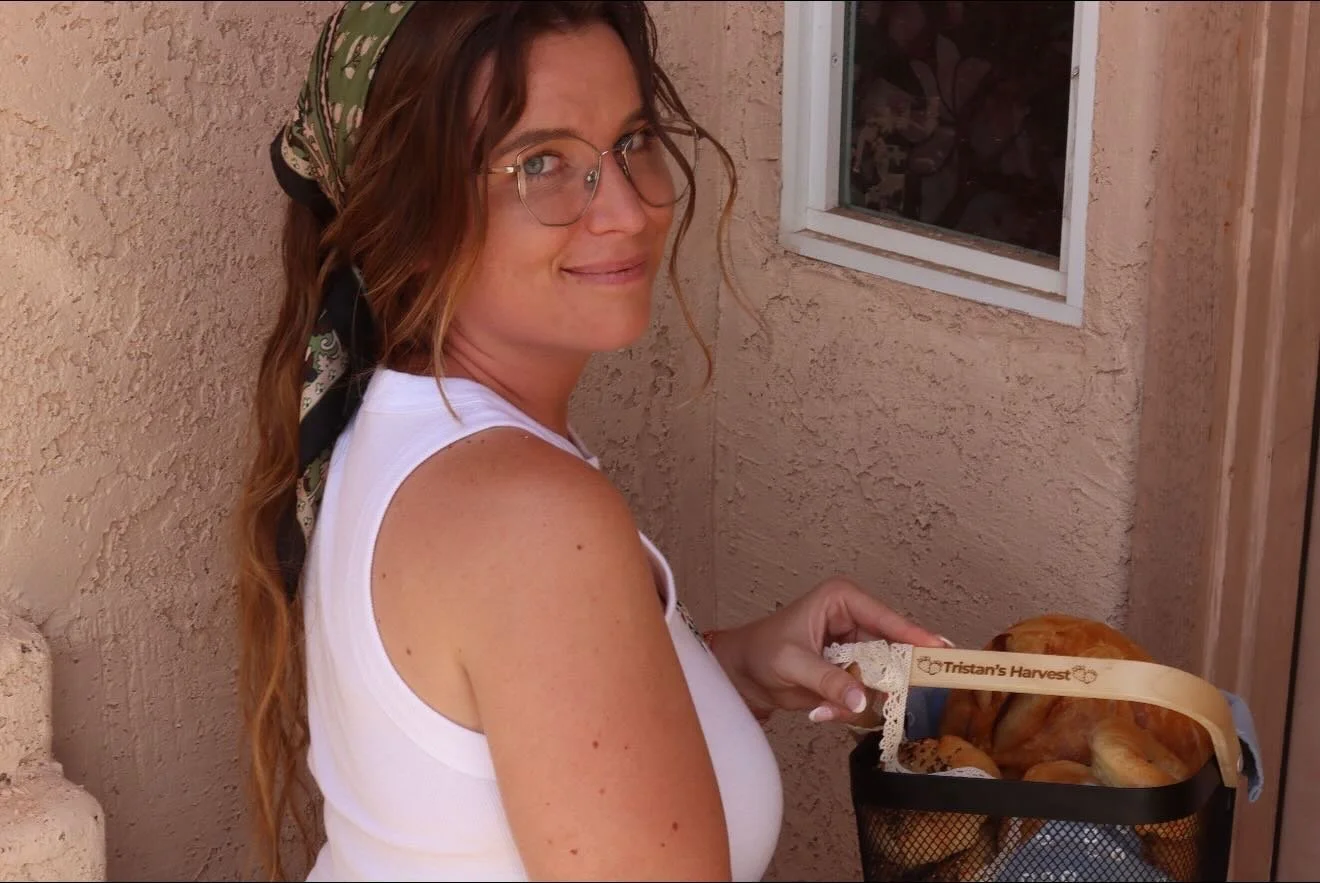Craving fresh sourdough? 🍞 Place your orders today or tomorrow at hippy-harvest.com, and enjoy a delicious delivery by Saturday! 🥖✨

#sourdoughbaking #athomebakery #takingordersnow📝📝📝📝 #orderonlinenow‼️ #phoenixaz