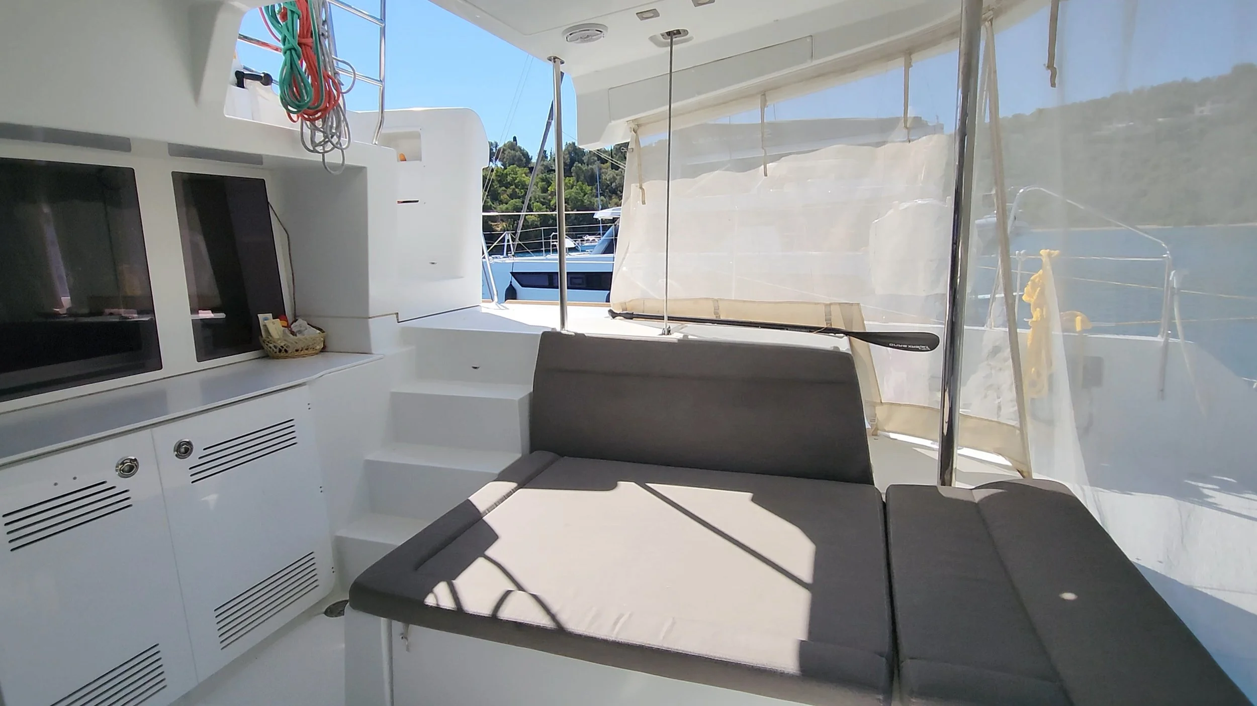 Outdoor Lounge (Storage Underneath)