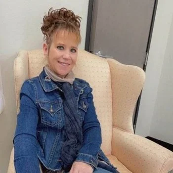 Nikki Roth, trauma and addiction therapist in Sioux Falls specializing in dual diagnosis and eating disorders.