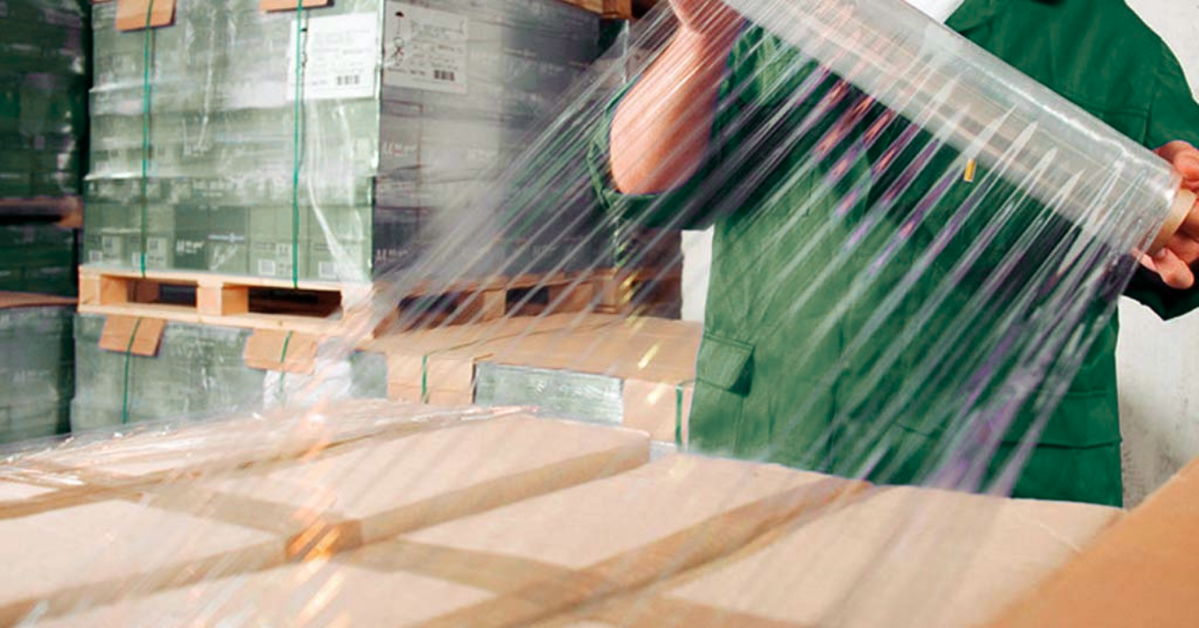 ¿Cómo elegir el stretch film ideal para tu operación logística?