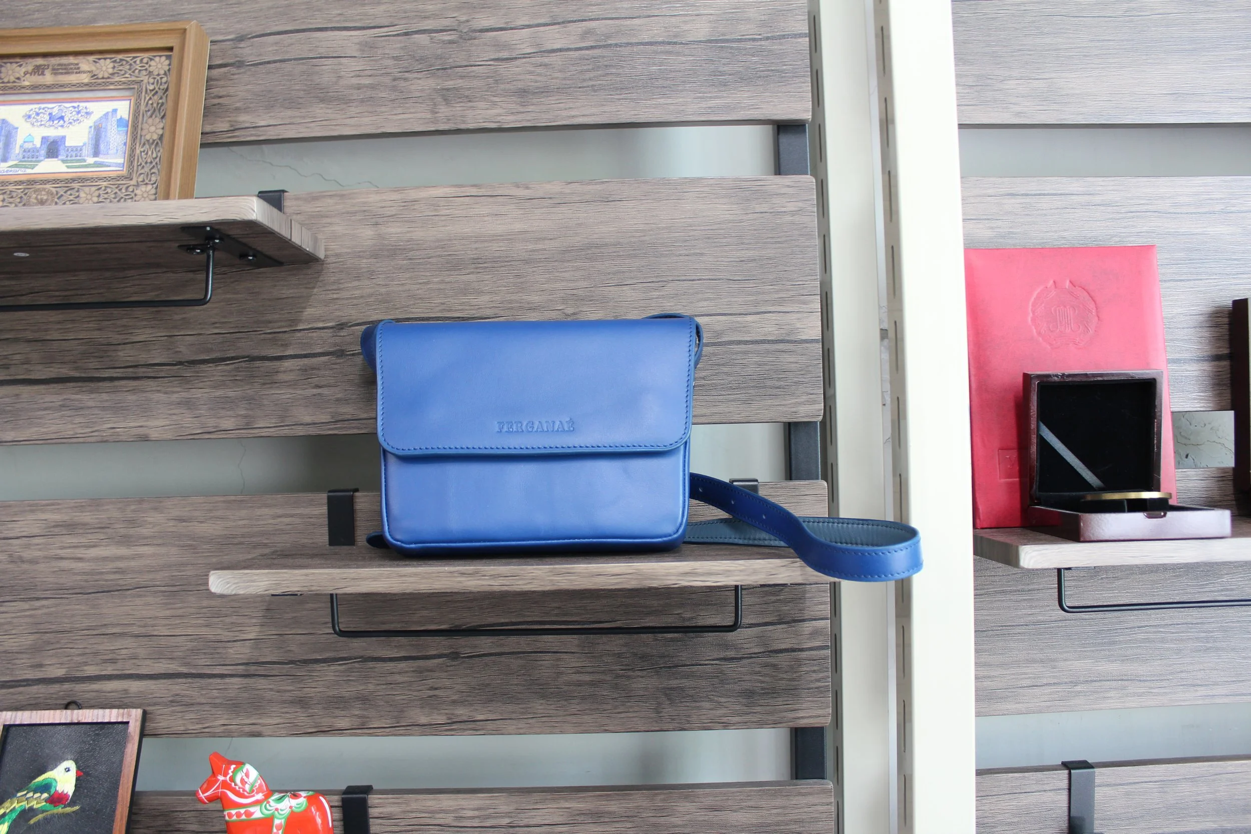 Qush Deep Shoulder Bag