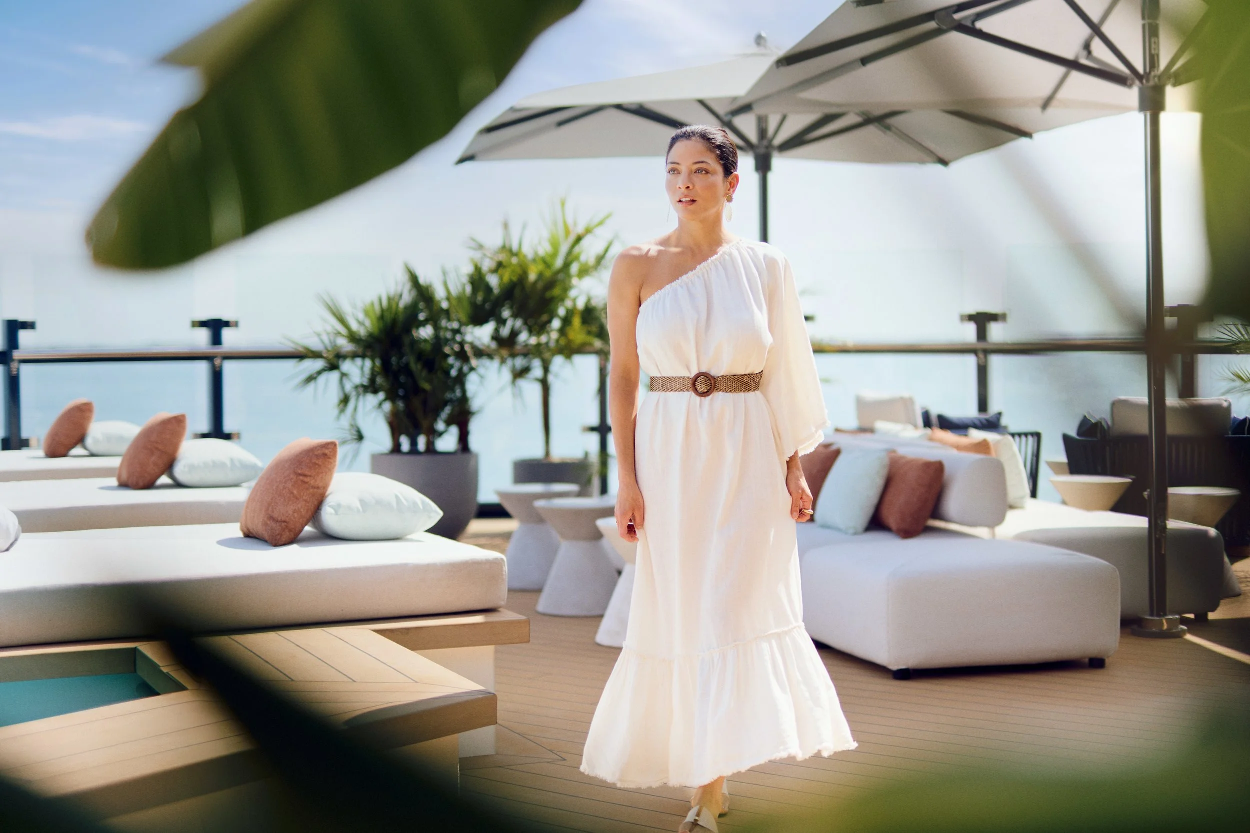 LU_2025_Lifestyle_Beach House Pool_016.jpg