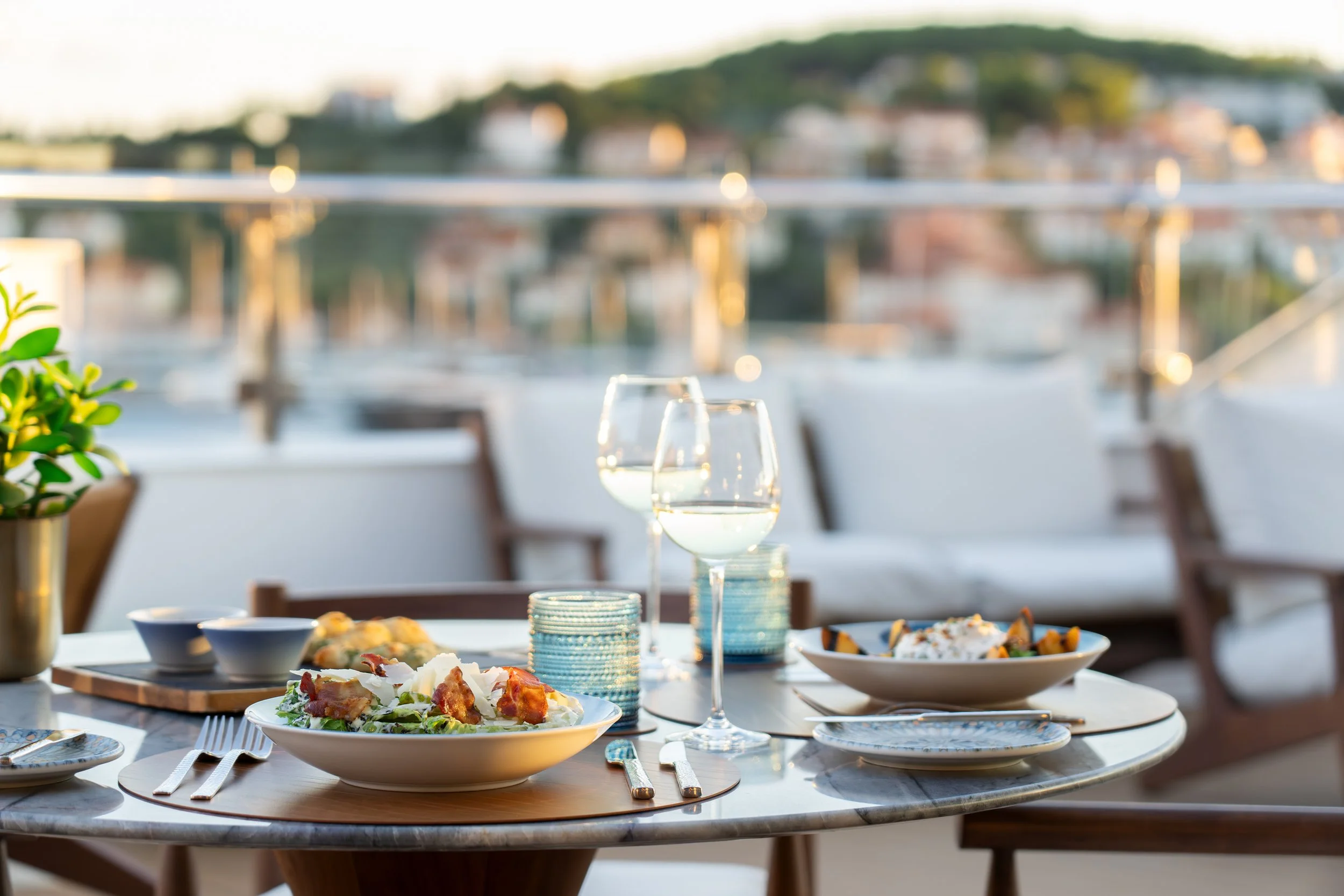 LU_2025_Don Riddle_Food and Beverage_Mistral 001.jpg