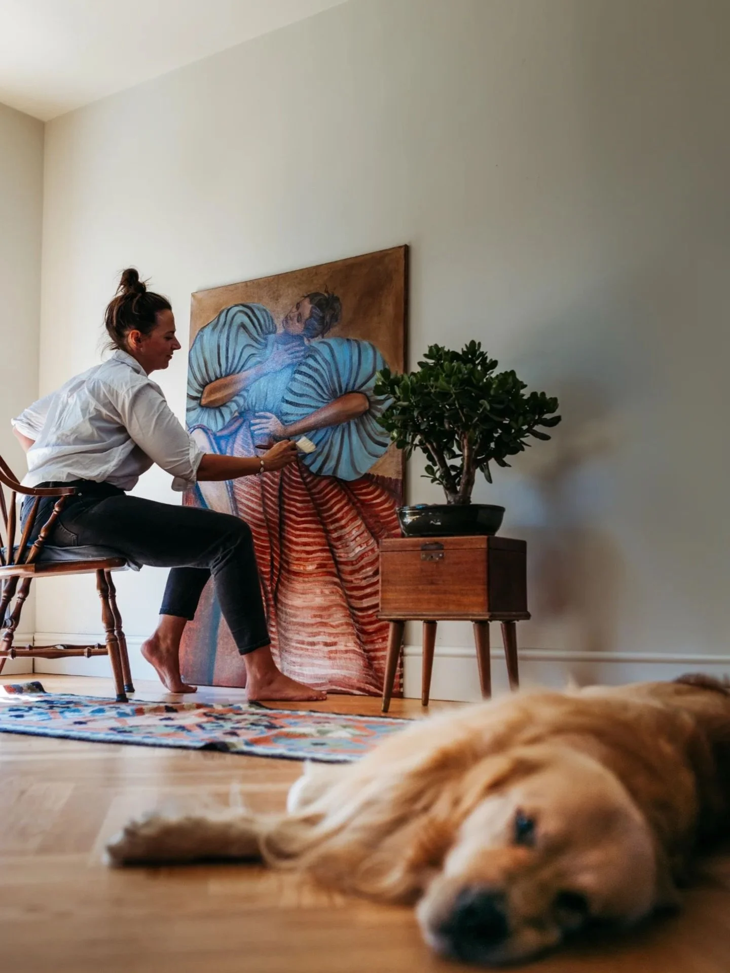 Meet Agnieszka Cereda 

Born in Krak&oacute;w, Poland and now based in the UK, Agnieska Cereda is a self-taught painter who creates both large-scale, contemplative oil works and playful, spontaneous acrylic pieces. Her art explores femininity, folklo