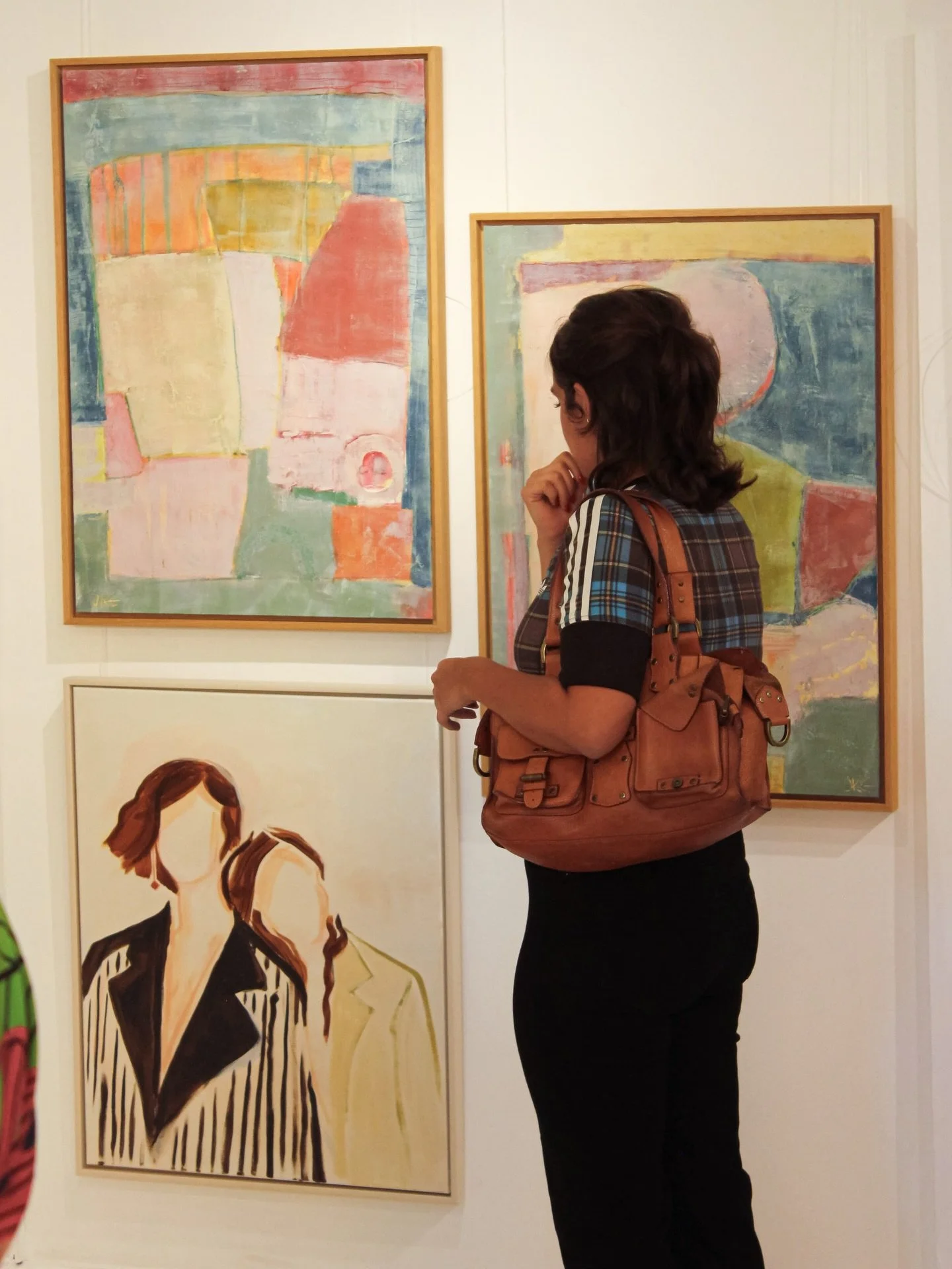 Whilst the weather in Woodstock is keeping us on our toes, we are reminiscing over the moments captured by the amazing @hannahneilphotography 
at The Summer Show Private View on Monday. Thank you to our friends, old and new, for joining us in true su