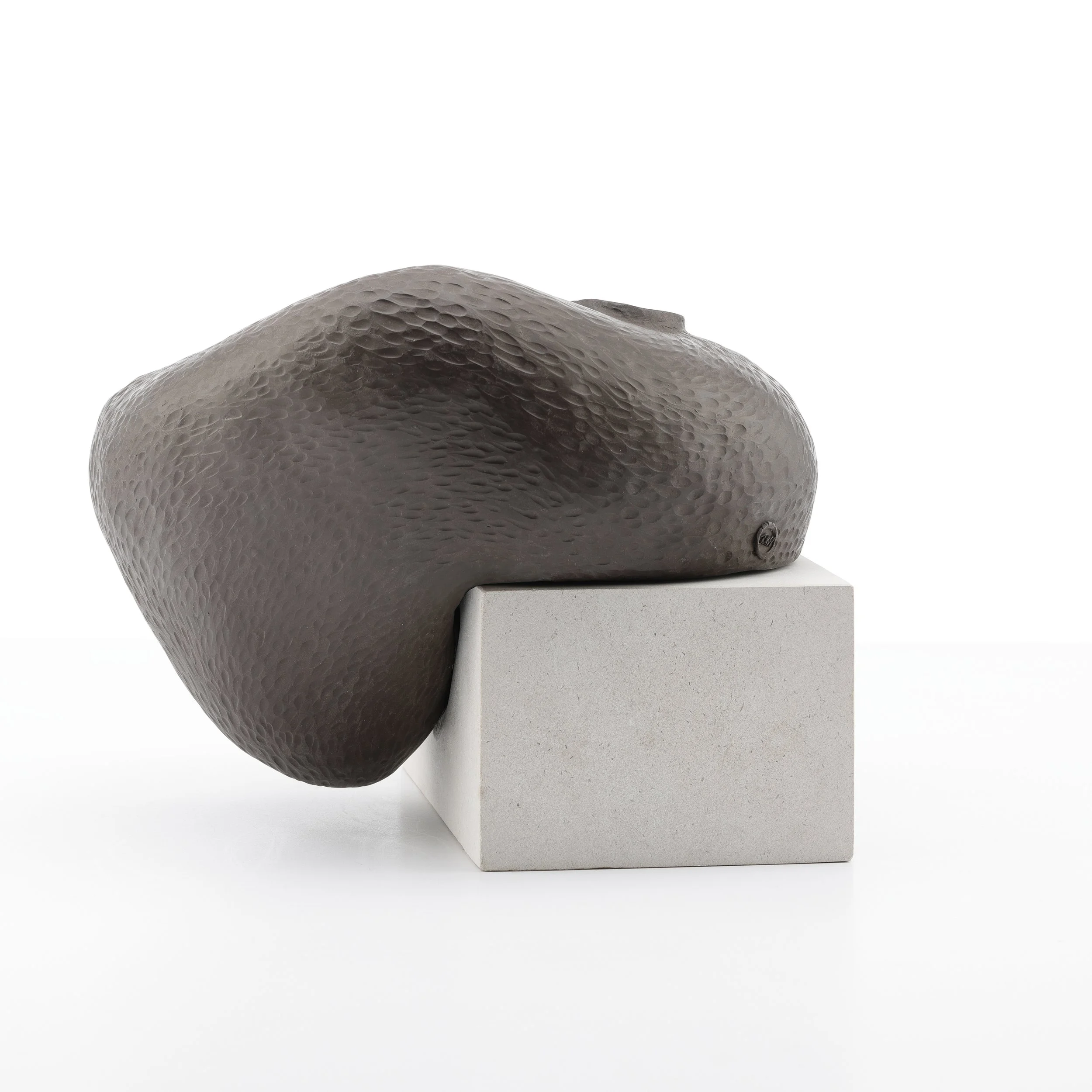 Don't Let Go, H19cm x D18cm x W20cm