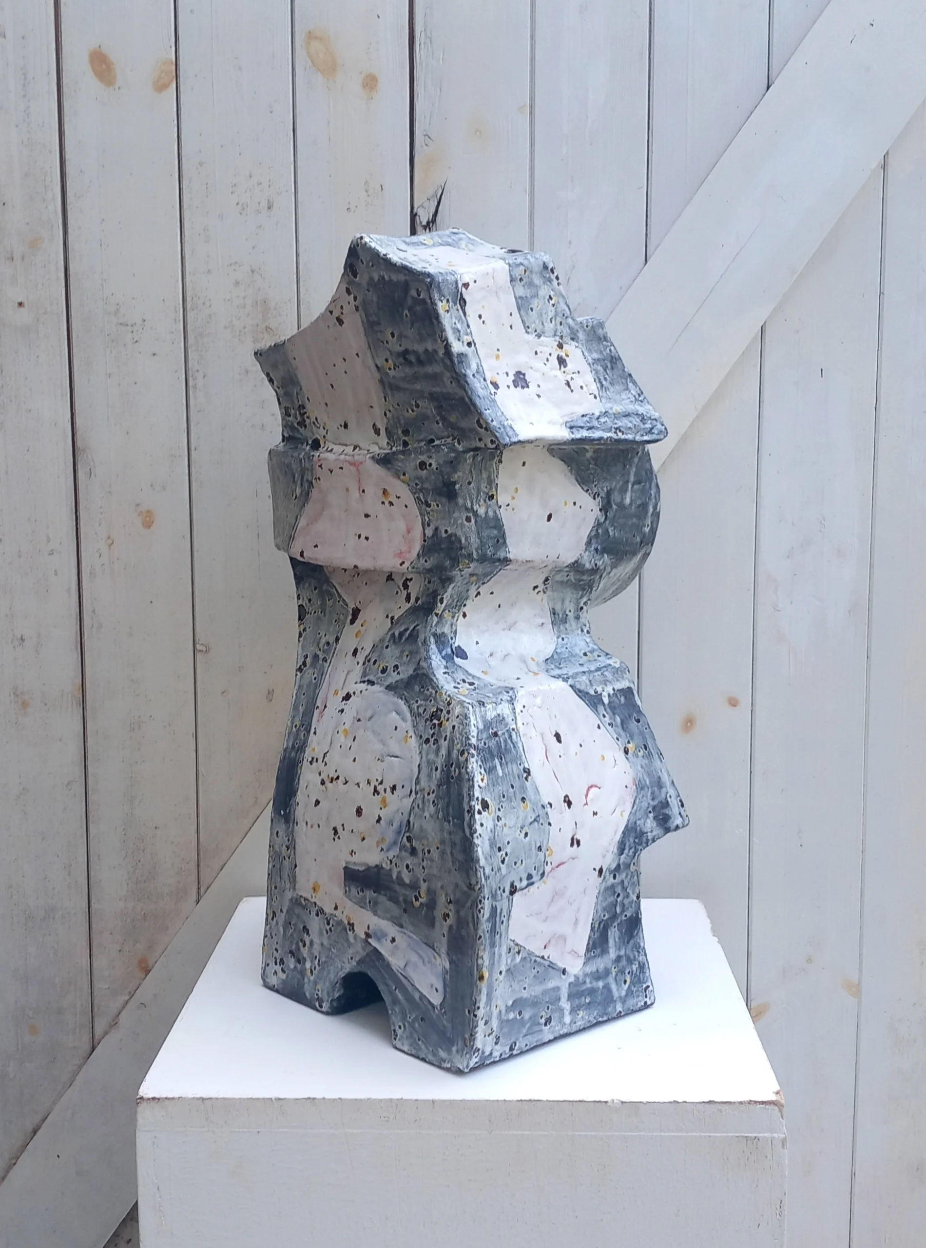 Wessle II 
2022
50cm x 26cm x 26cm