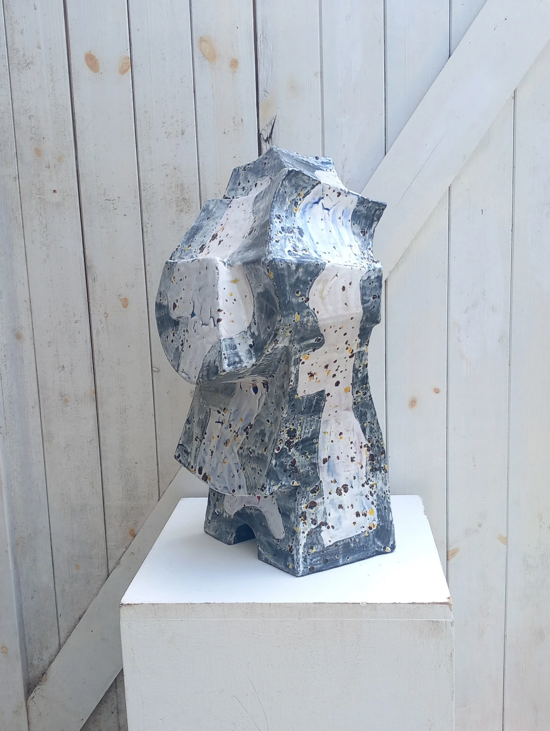 Wessle II 
2022
50cm x 26cm x 26cm