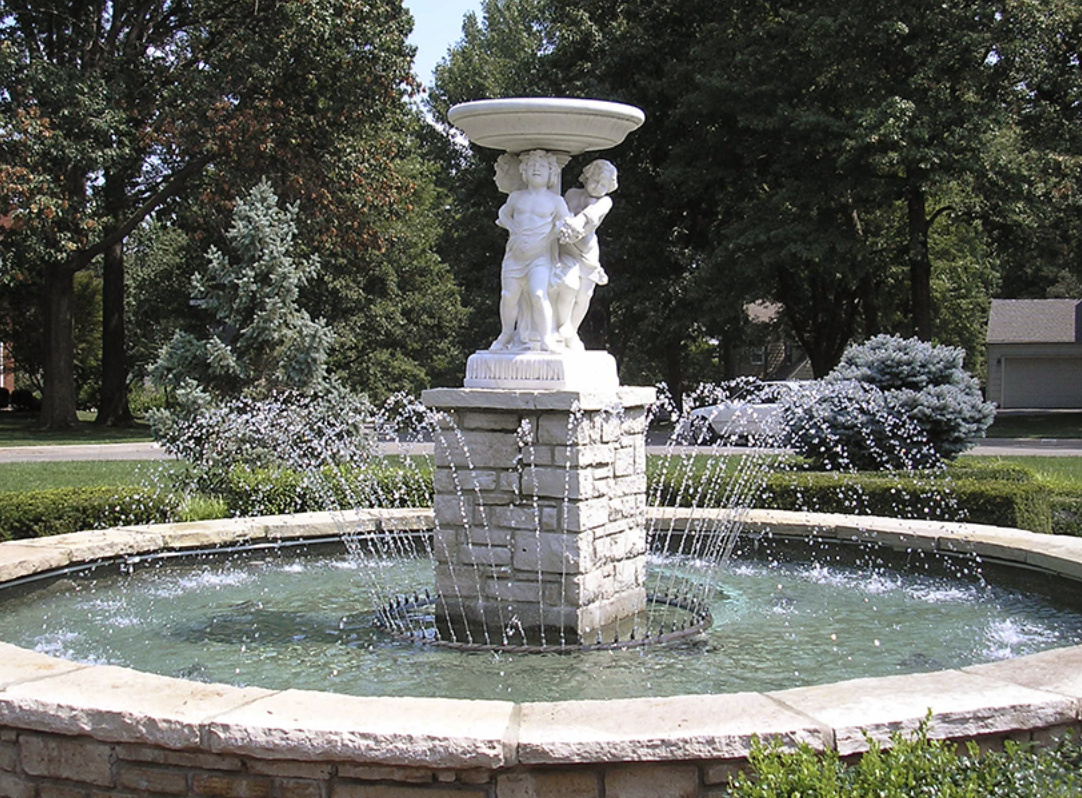 Water fountain in Mission Hills
