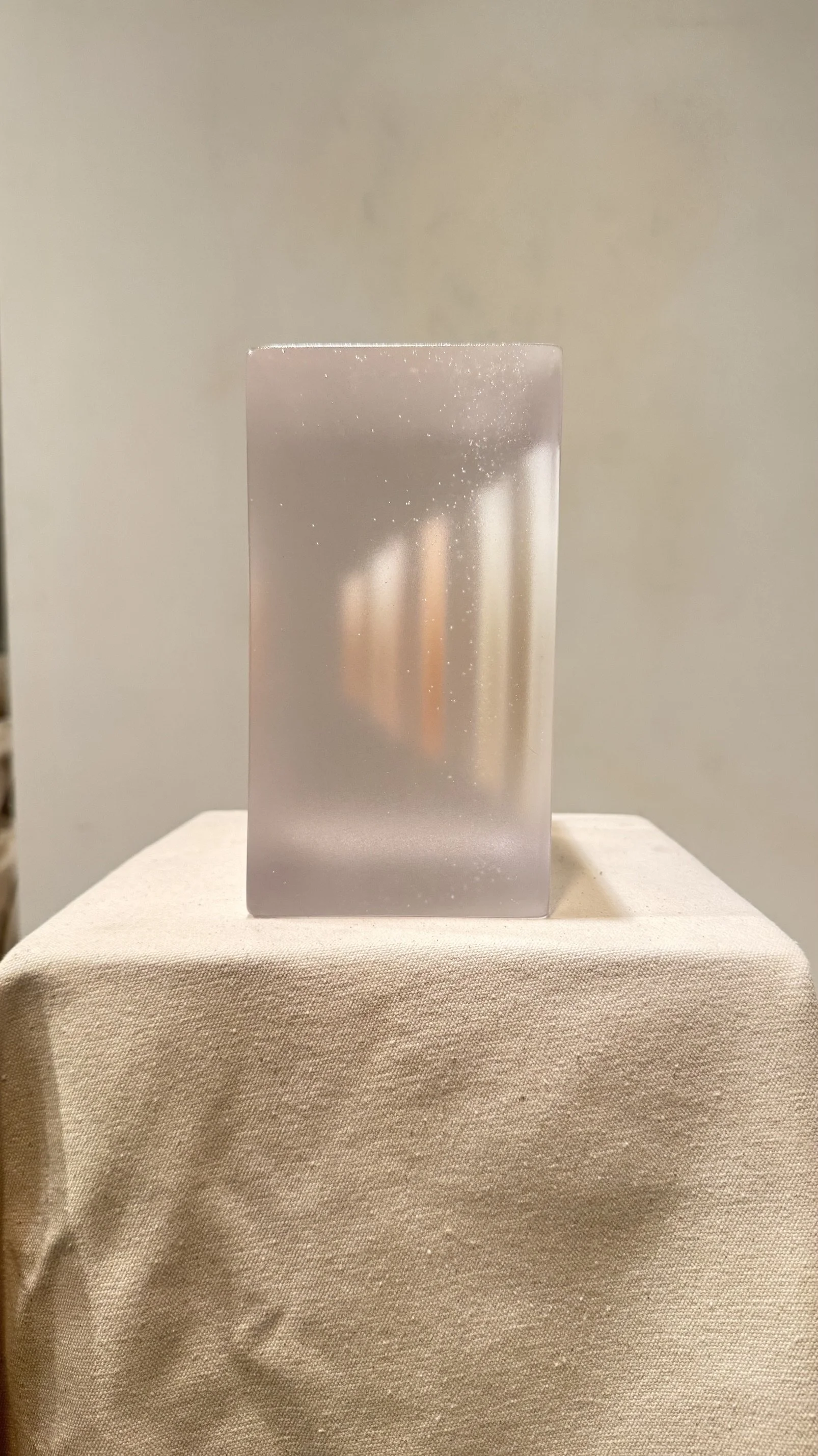 Ron Reihel
Title: Time shadow
Size: 8 x 8 x 4 3/8 inches / 20.32 × 20.32 × 11.11 cm