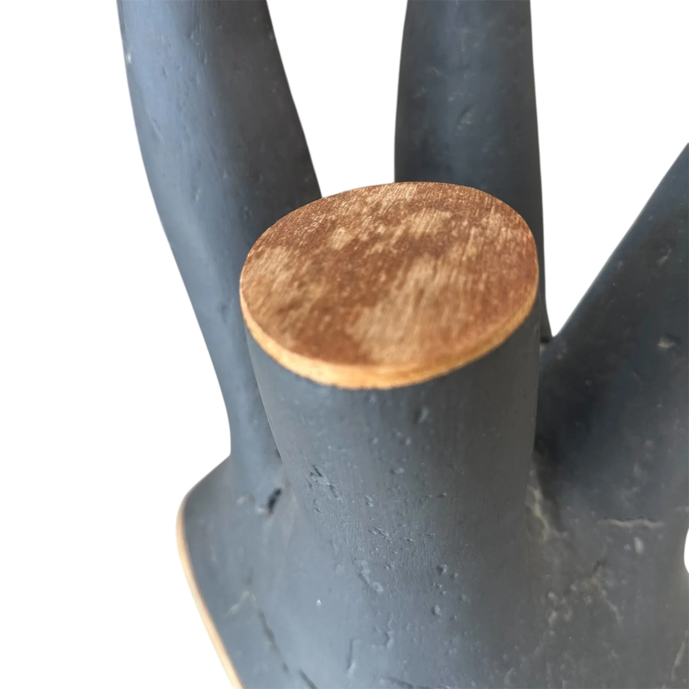 Ron Reihel
Title: Root, 1994
Size: 33 x 10 x 9 in / 83.8 x 25.4 x 22.9 cm
Price: $12,000