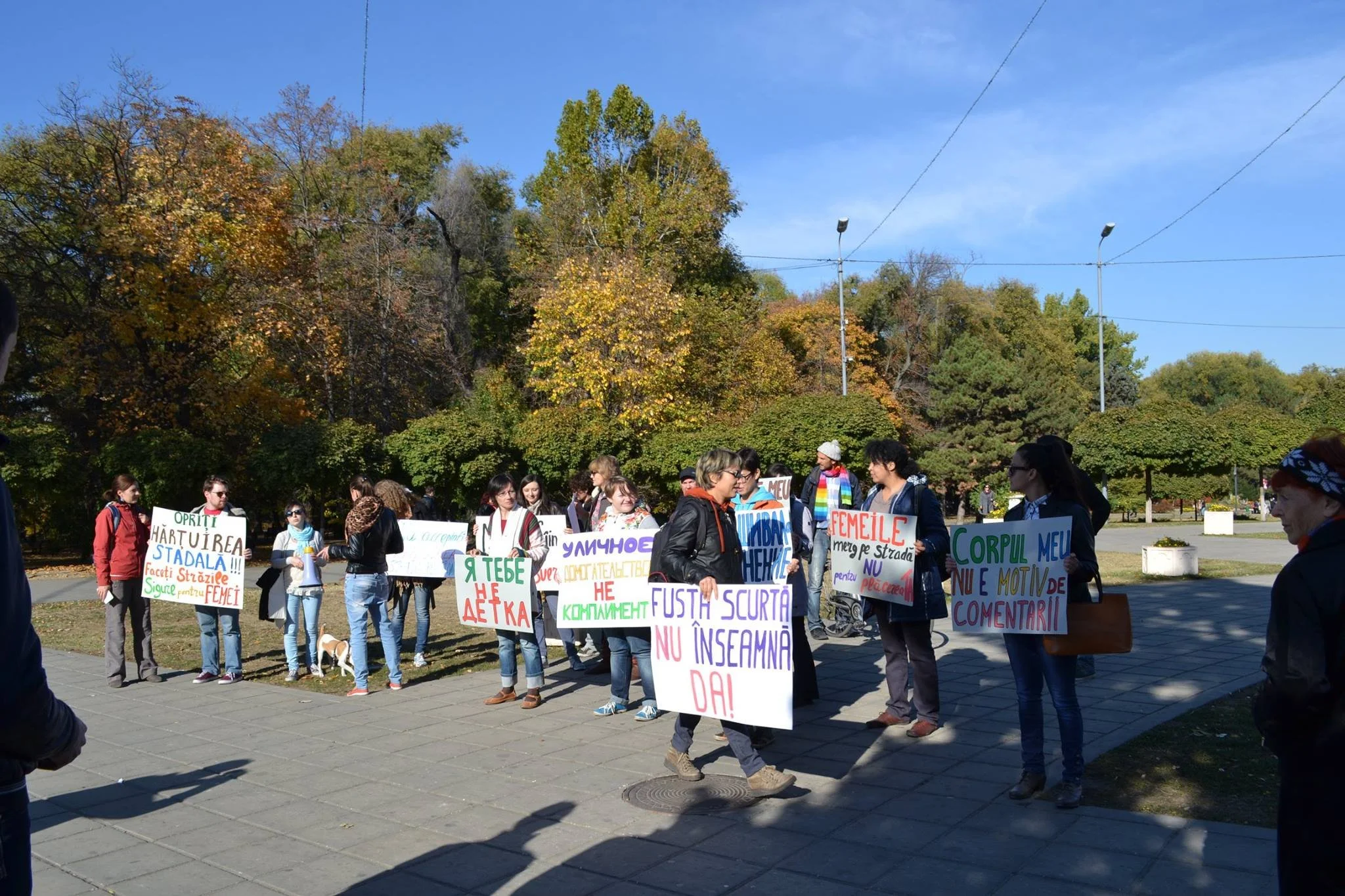 Marșul solidarizării împotriva hărțuirii stradale