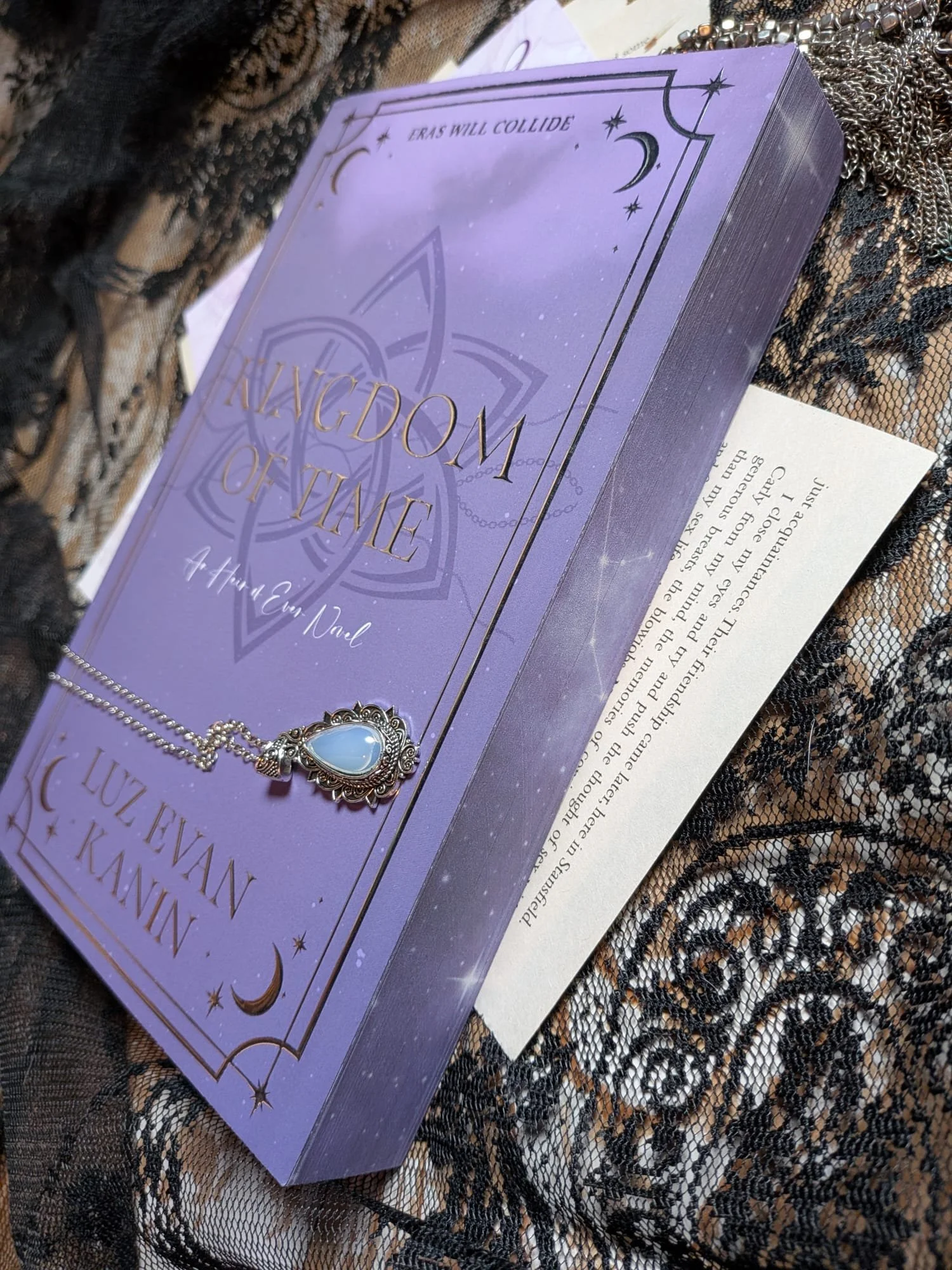 Kingdom of Time SIGNED Special Edition Luz Kanin