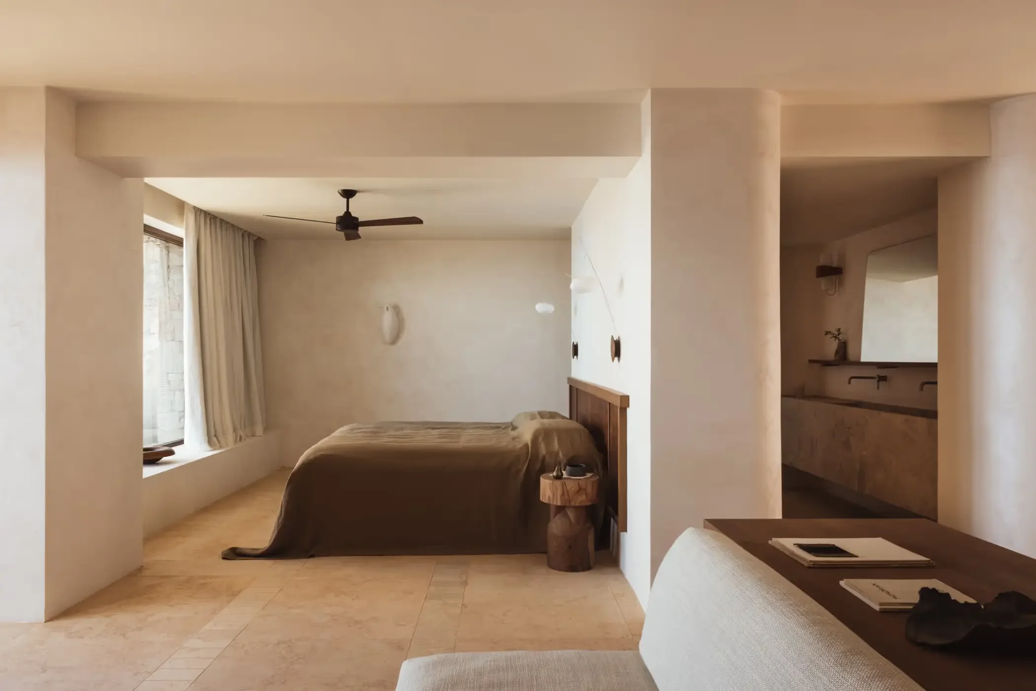 Gundari Folegandros4.webp