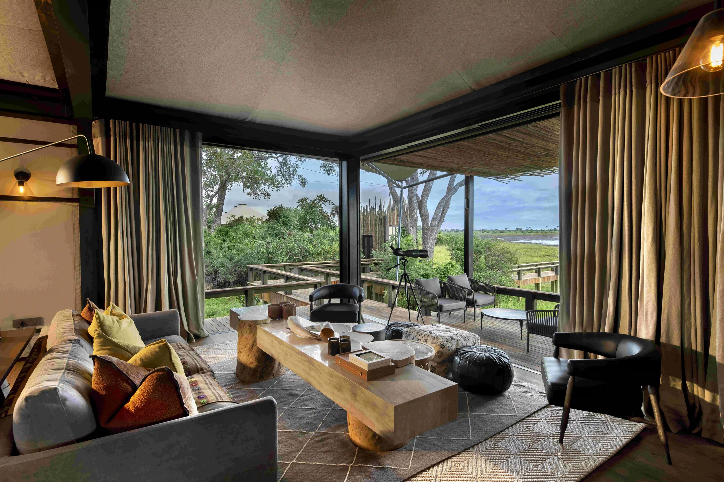 Daunara Safari Camp Botswana11.webp