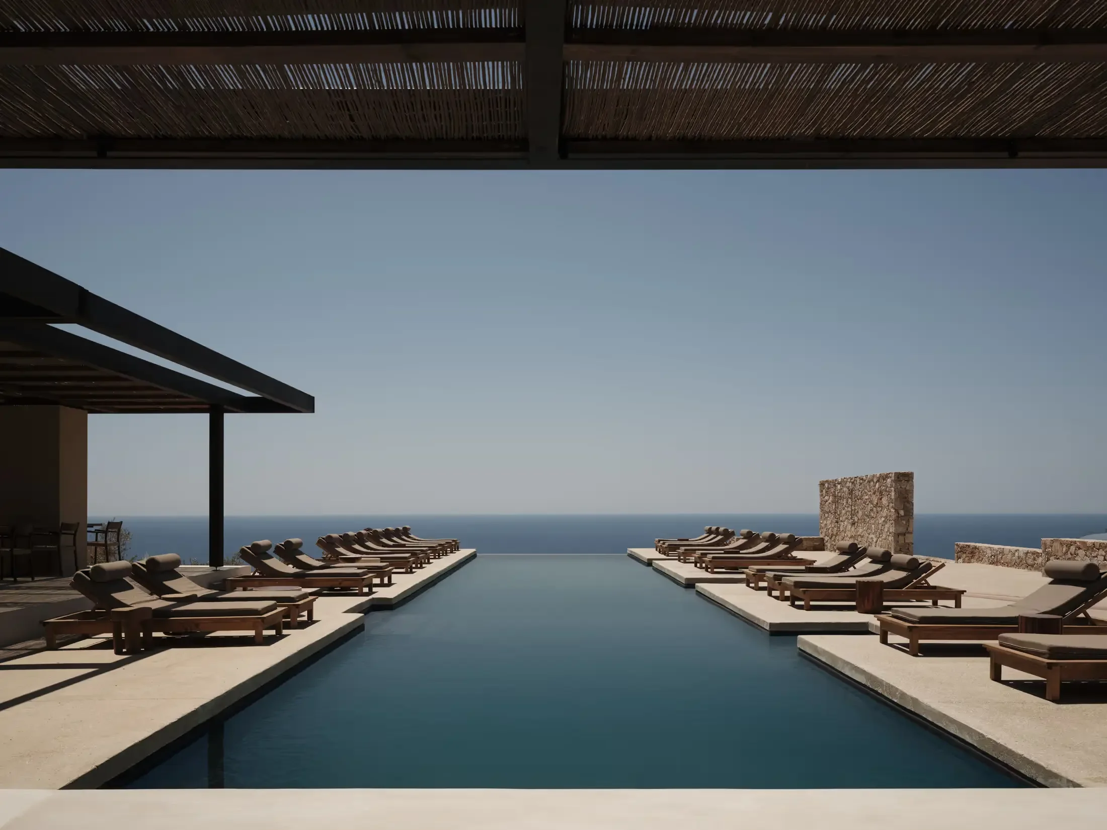 Gundari Folegandros3.webp