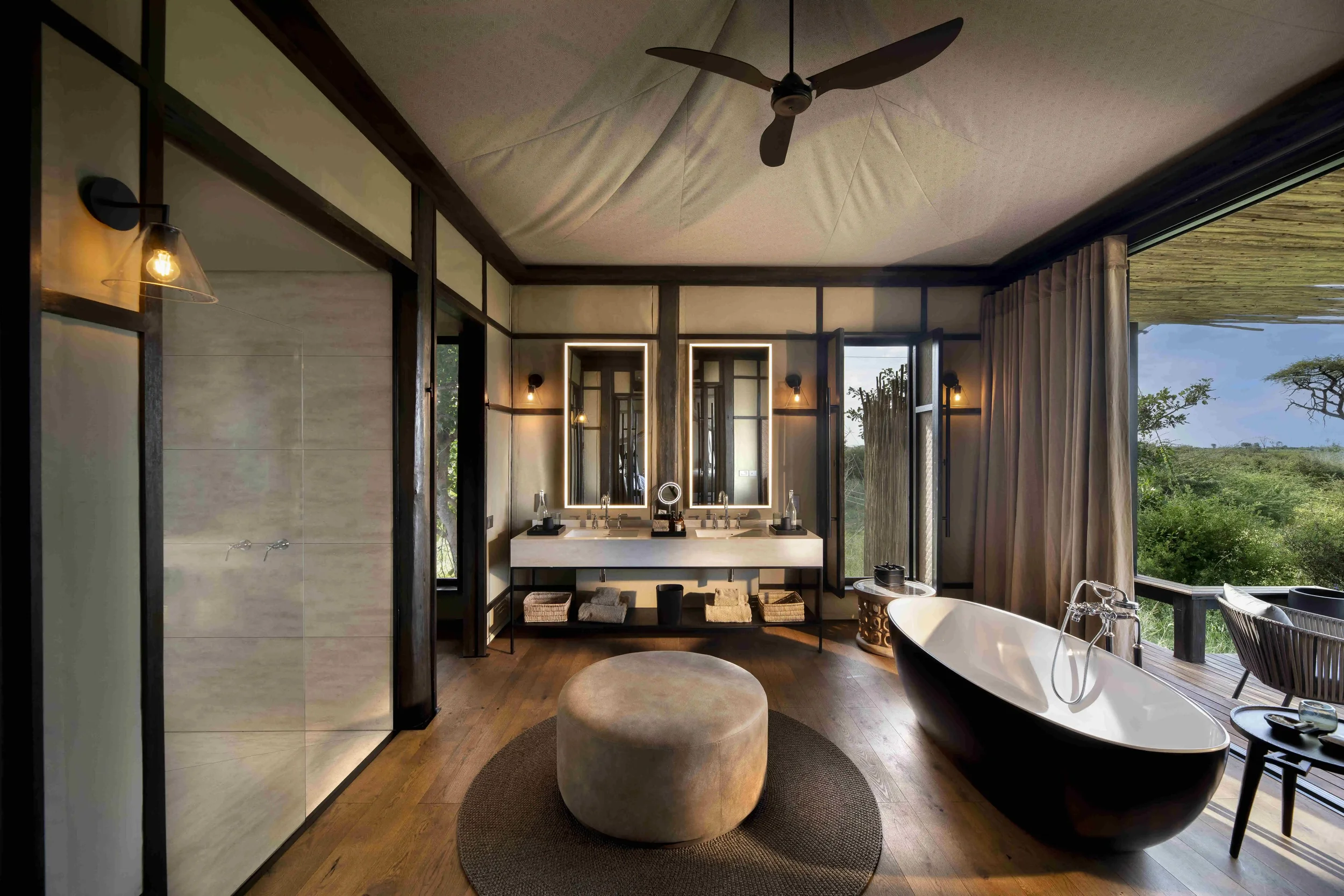 Daunara Safari Camp Botswana10.webp