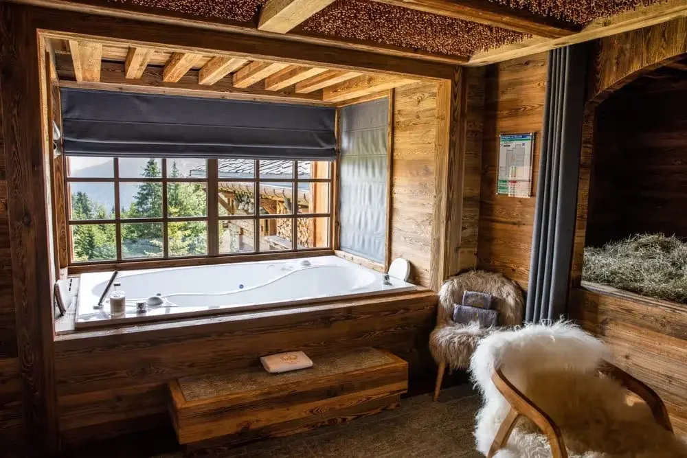 Refuge de la Traye Meribel9.webp