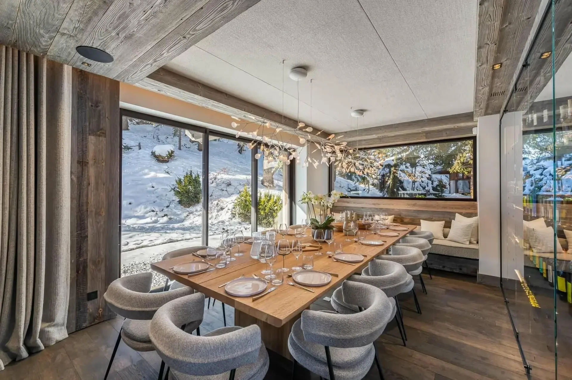 Chalet White Sand Courchevel 155010.webp