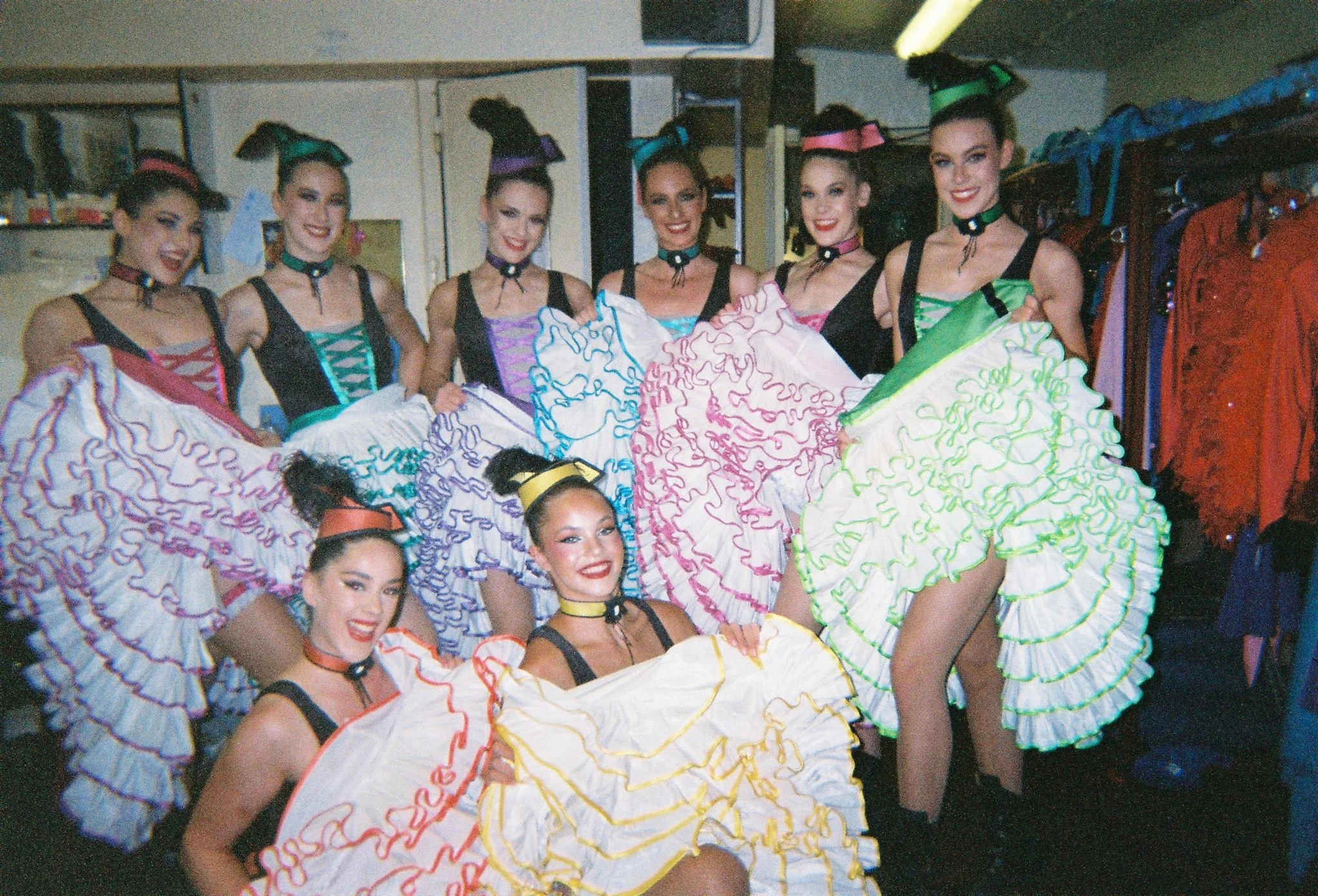 lena-griffe-french-cancan-nouvelle-eve-cabaret.JPG
