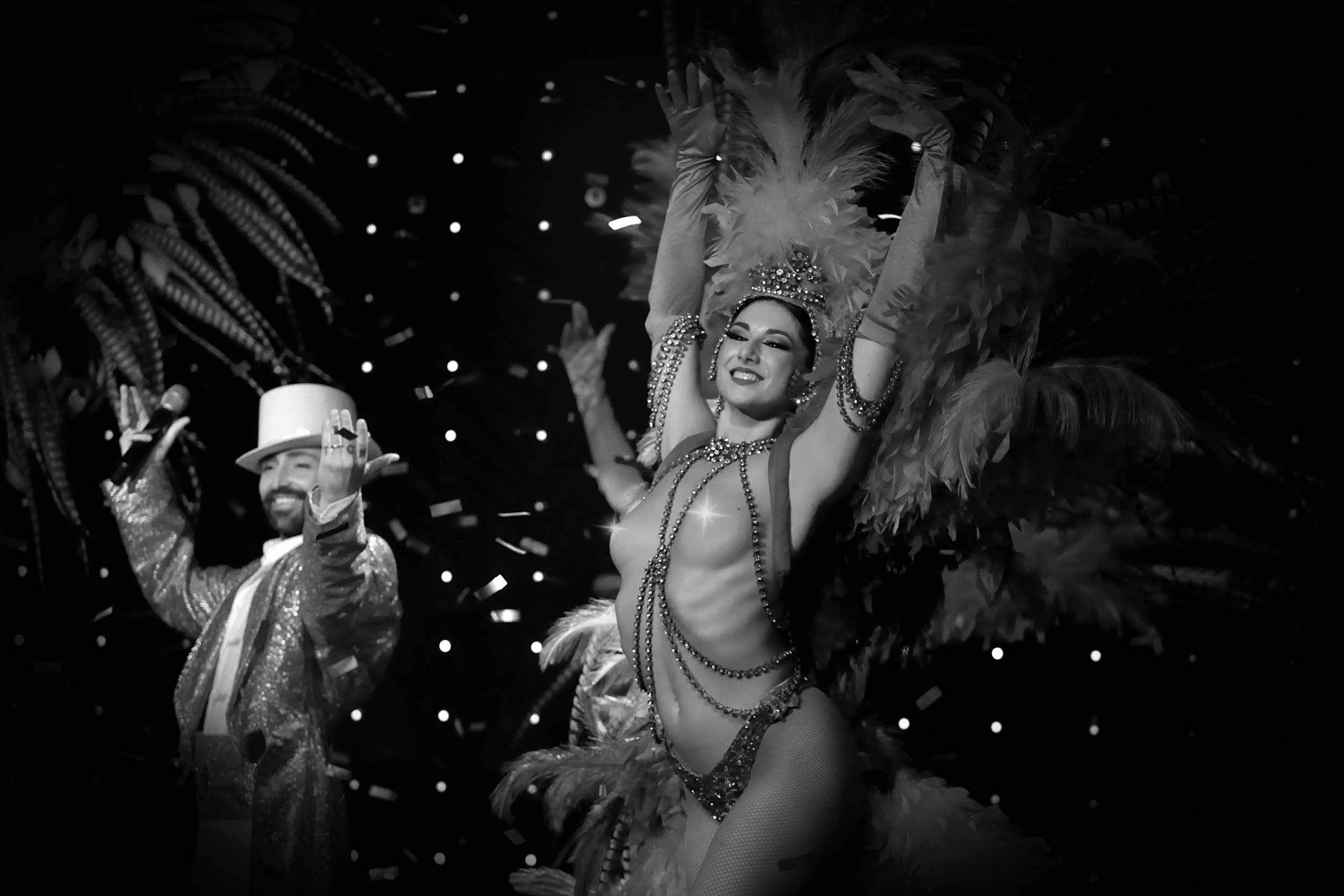Léna Griffe danseuse professionnelle de cabaret, showgirl diva's entertainment