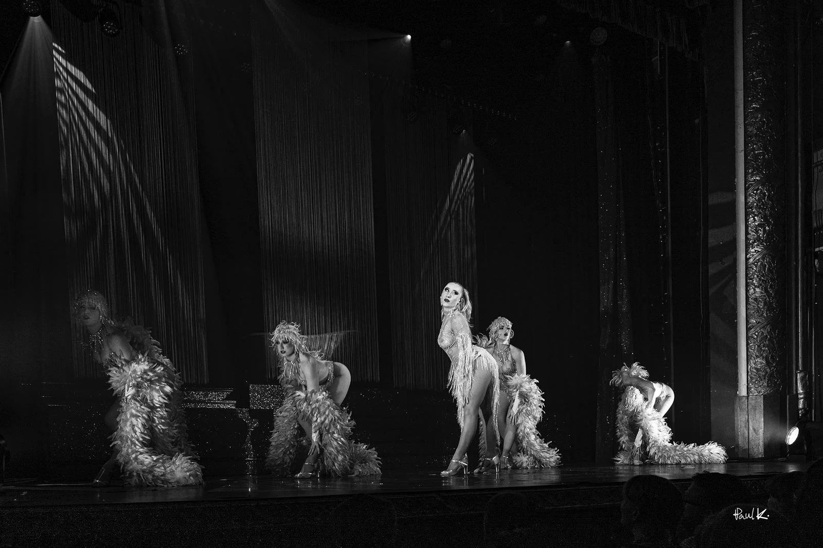 lena-griffe-portofolio-danseuse-cabaret.JPG