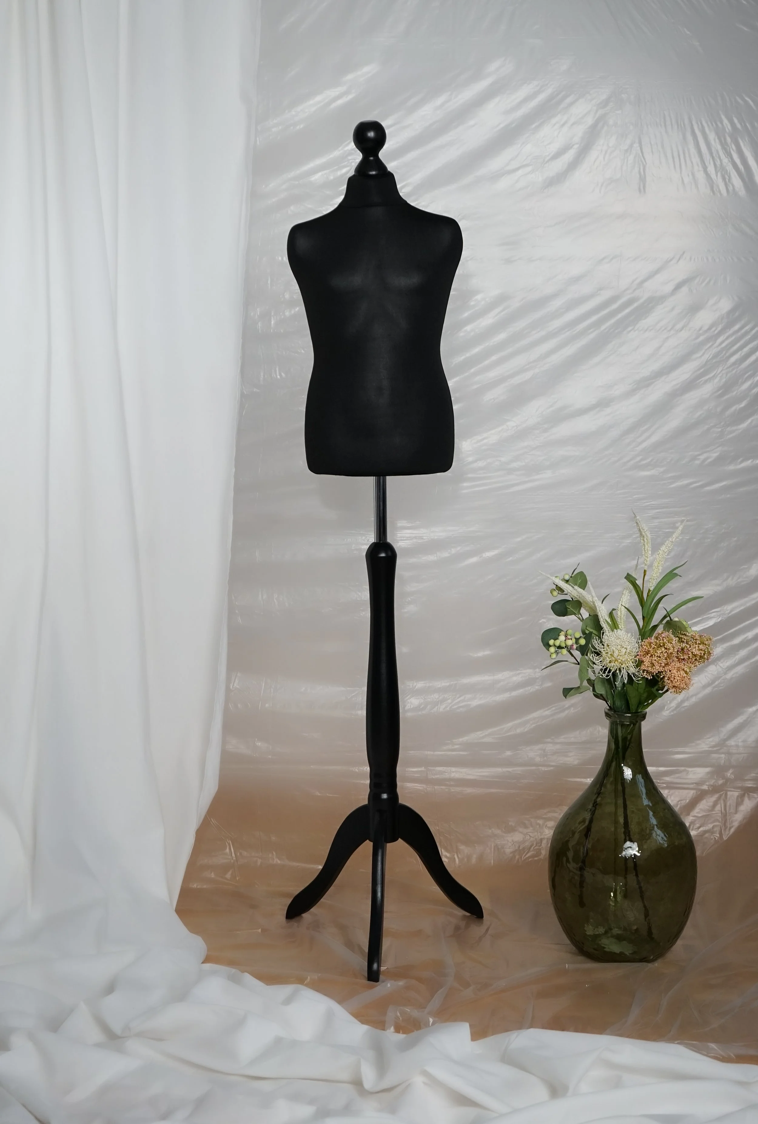 Schneiderpuppe Kind,  Baby Schneiderbüste für Alter 9-12 Jahre mit schwarzem Überzug, Holzdreibein