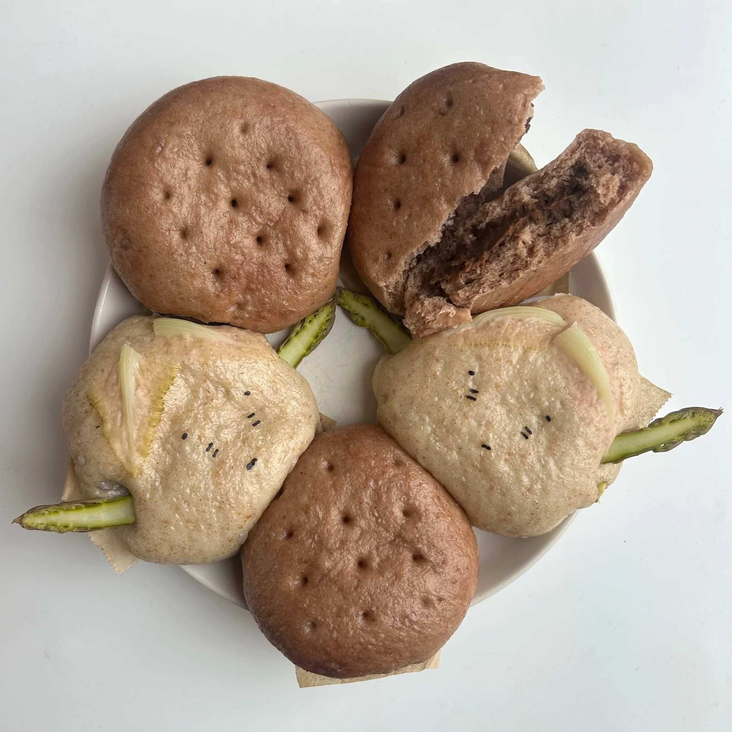 Chocolate hazelnut mung bean mantao