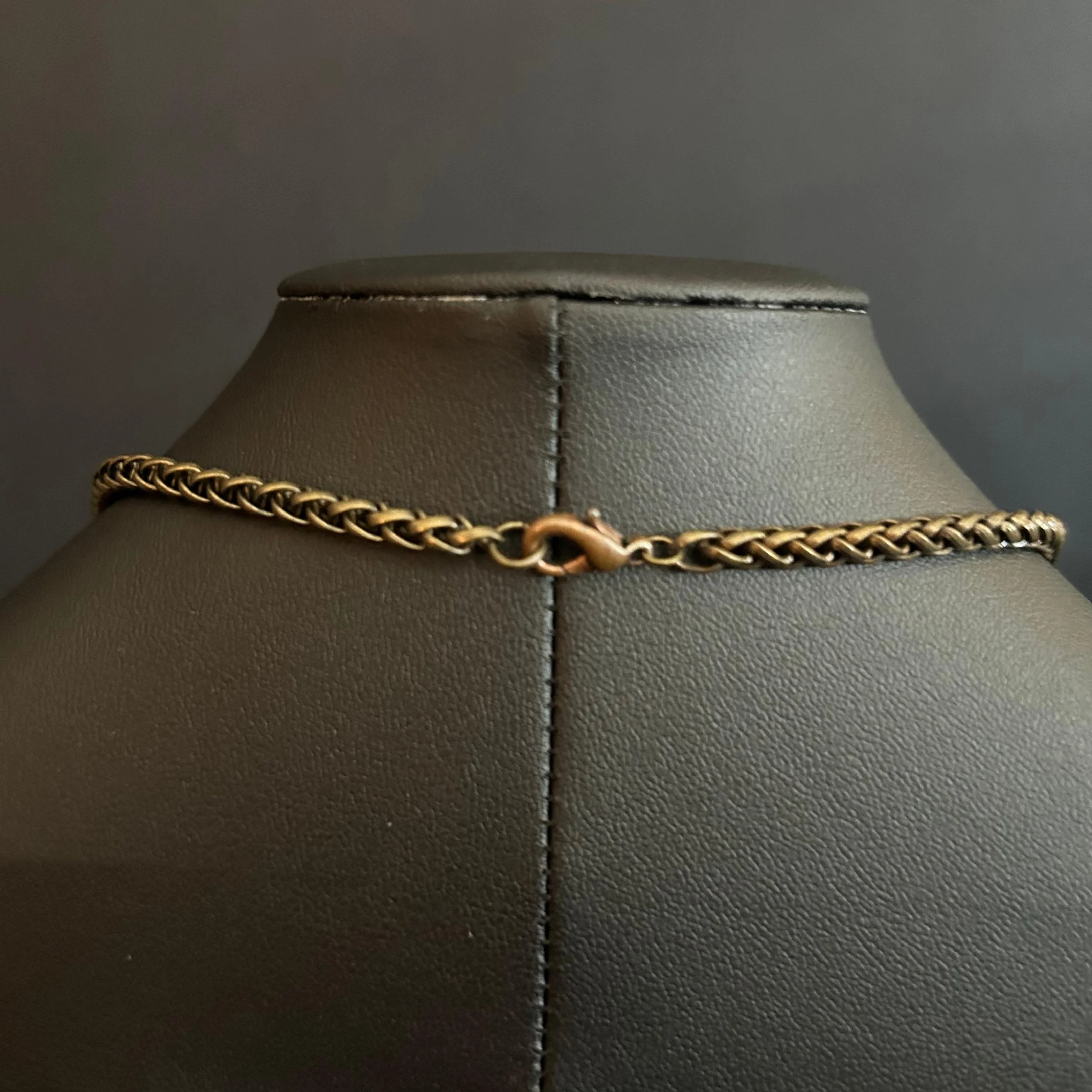 1890_clasp.jpg