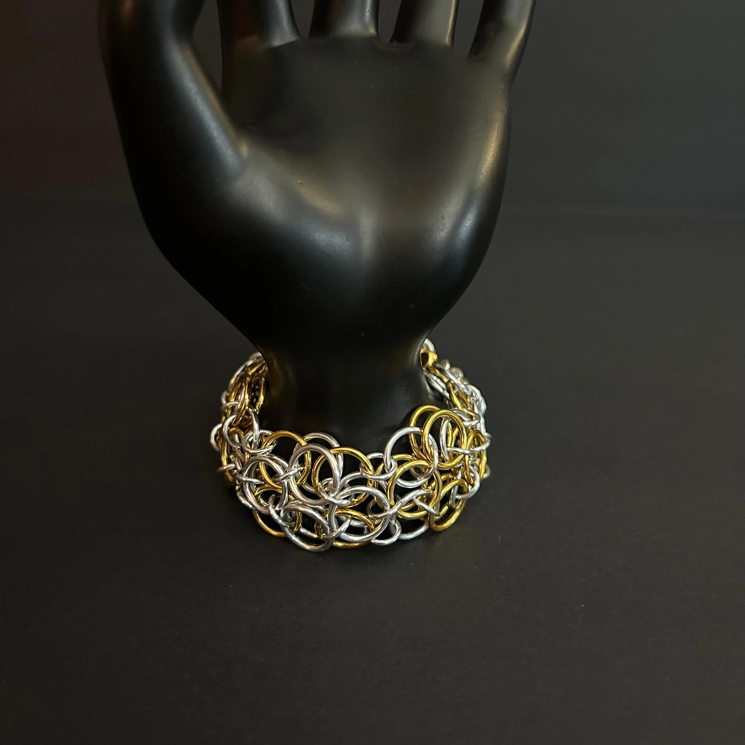 Twinmetal Lace